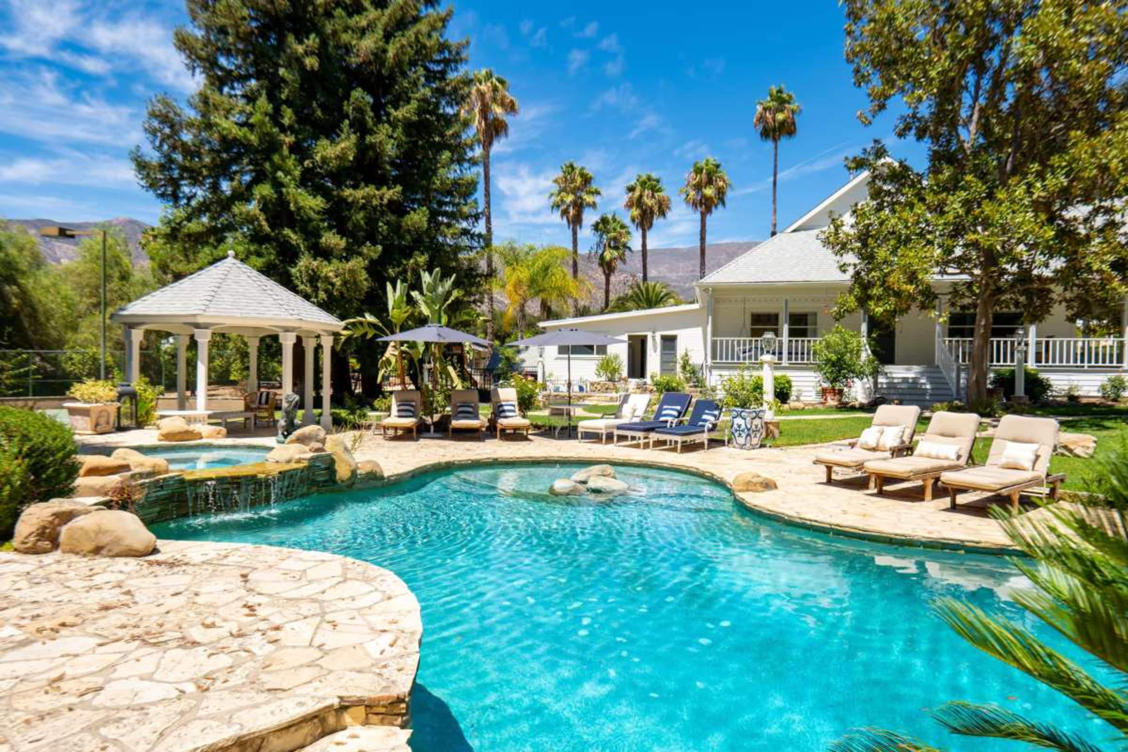 Beautiful Ranch Style Home with pool and orange orchard Image in , Ojai, CA