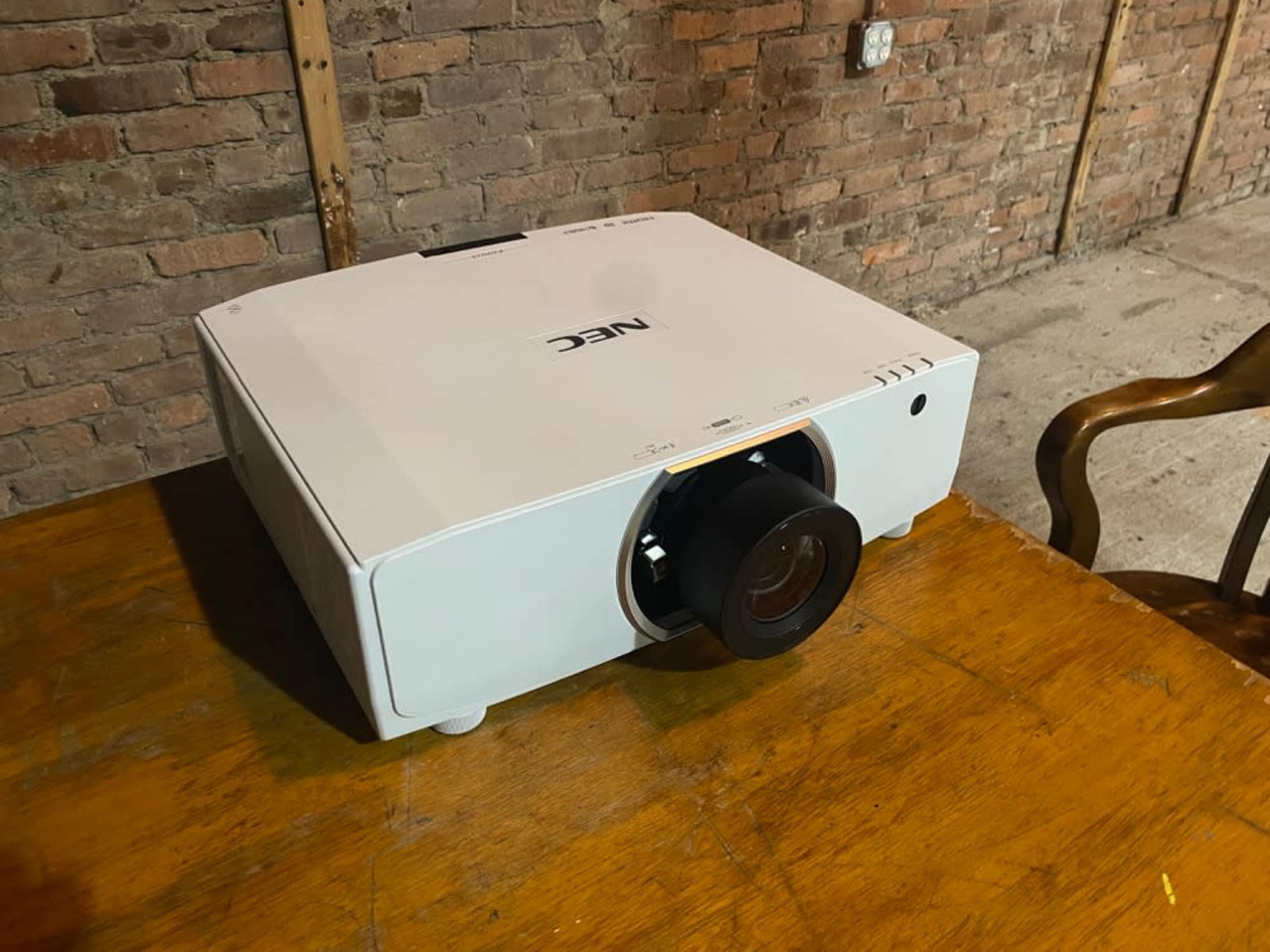Video projector