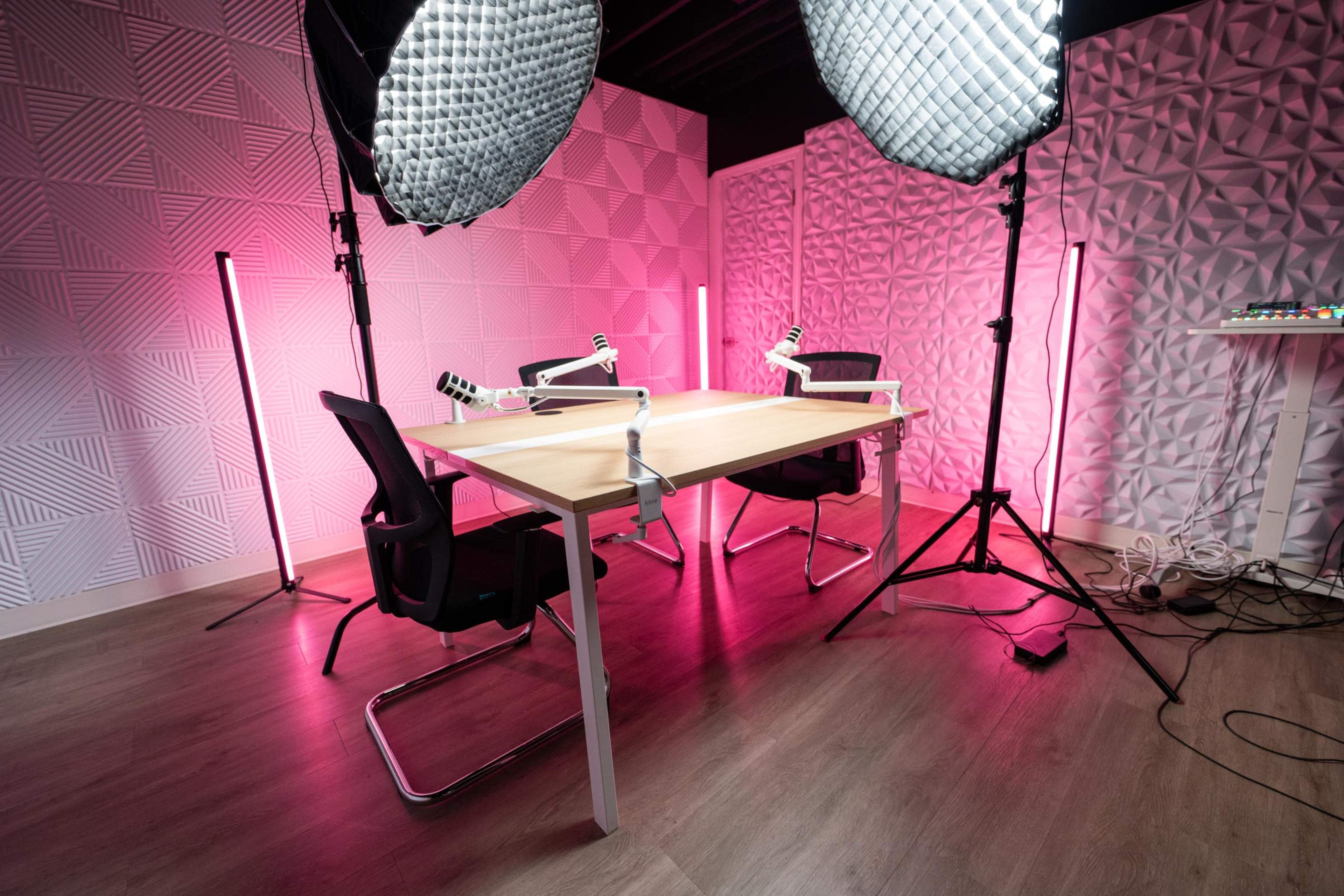 Flexwork Ivory Podcast Room Image in Springfield, Springfield, NJ