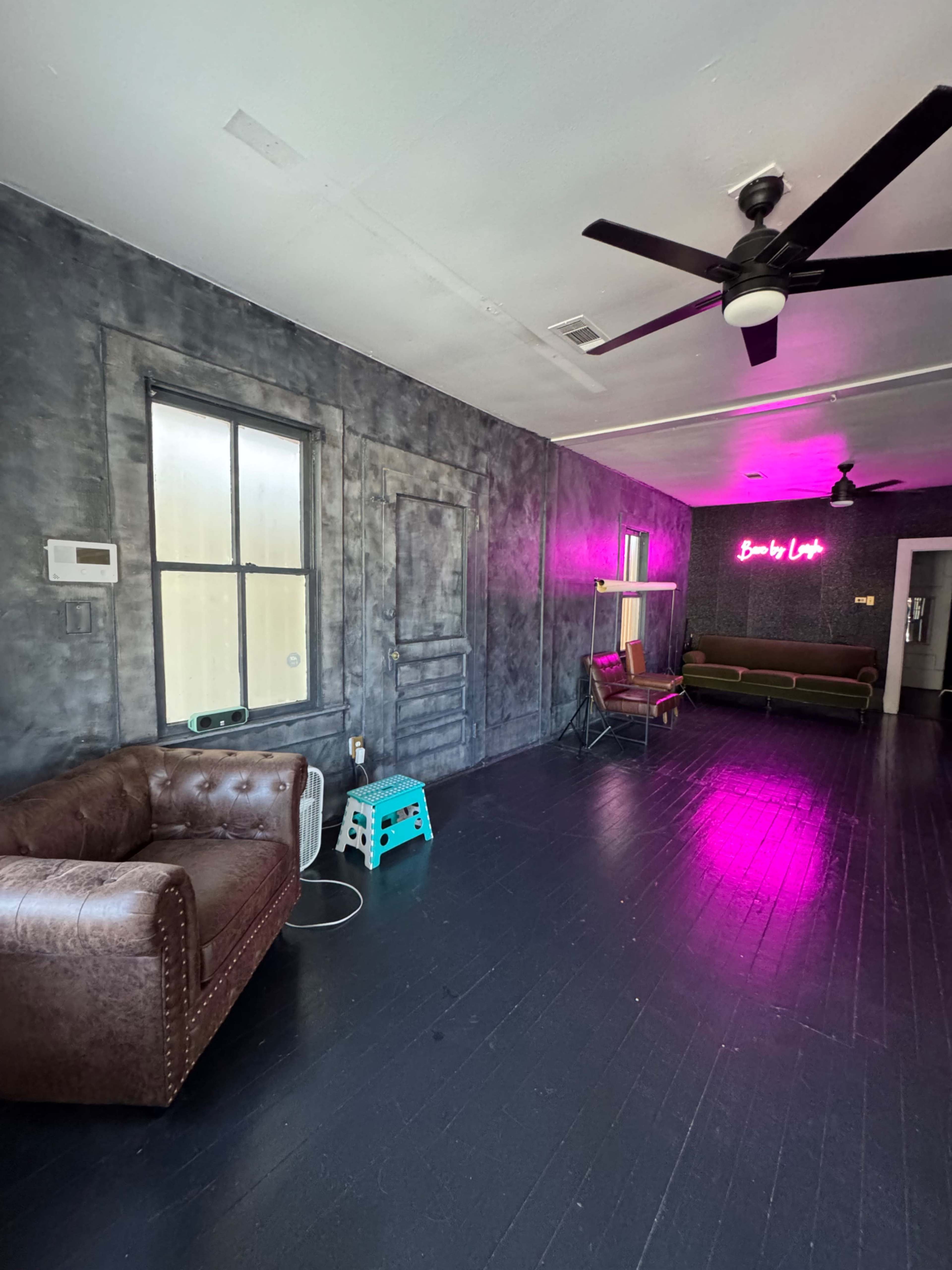 Old town Spring Natural light portrait studio Image in Ribinson, Spring, TX