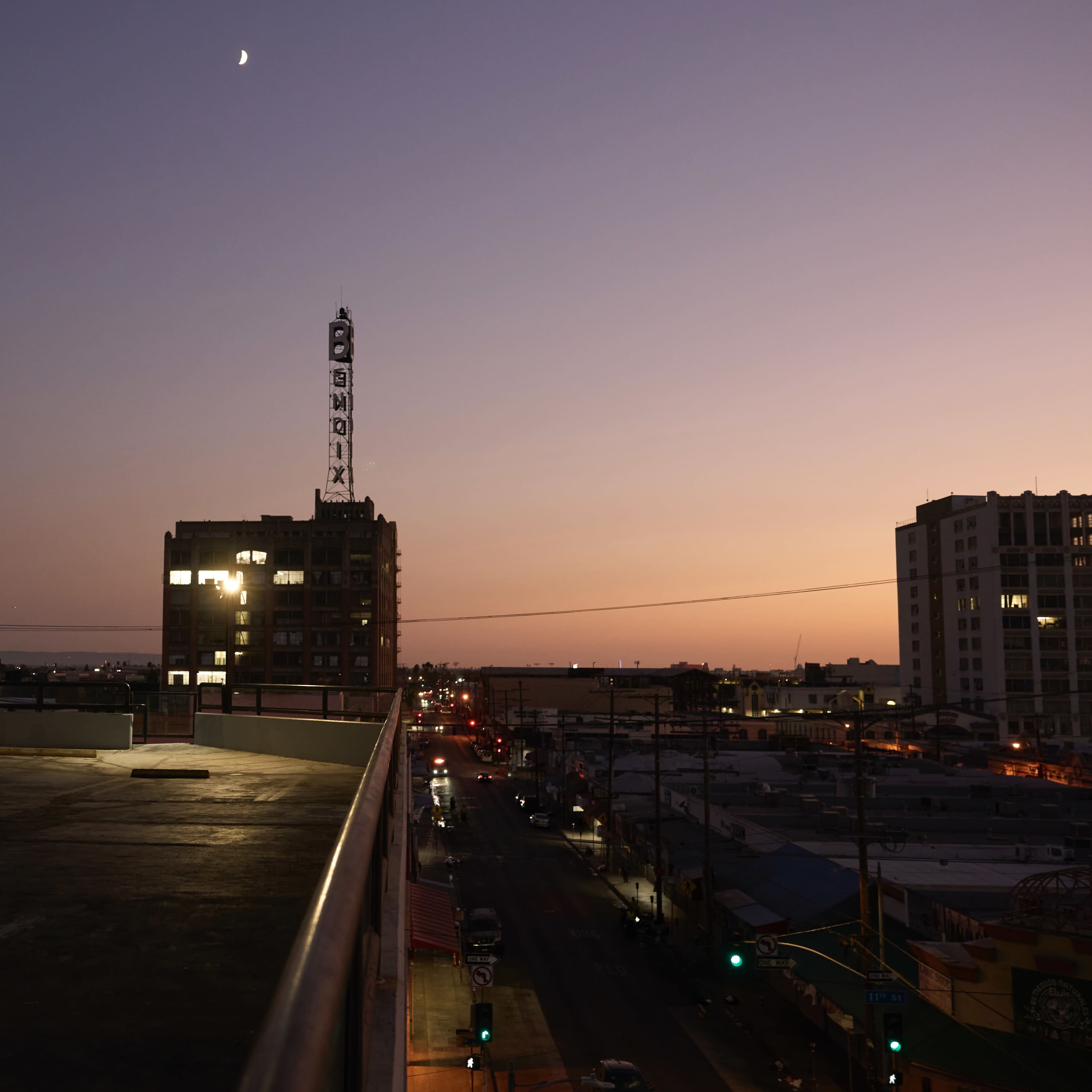 VACANT BANK SPACE / ROOFTOP / PARKING GARAGE Image in Central LA, Los Angeles, CA
