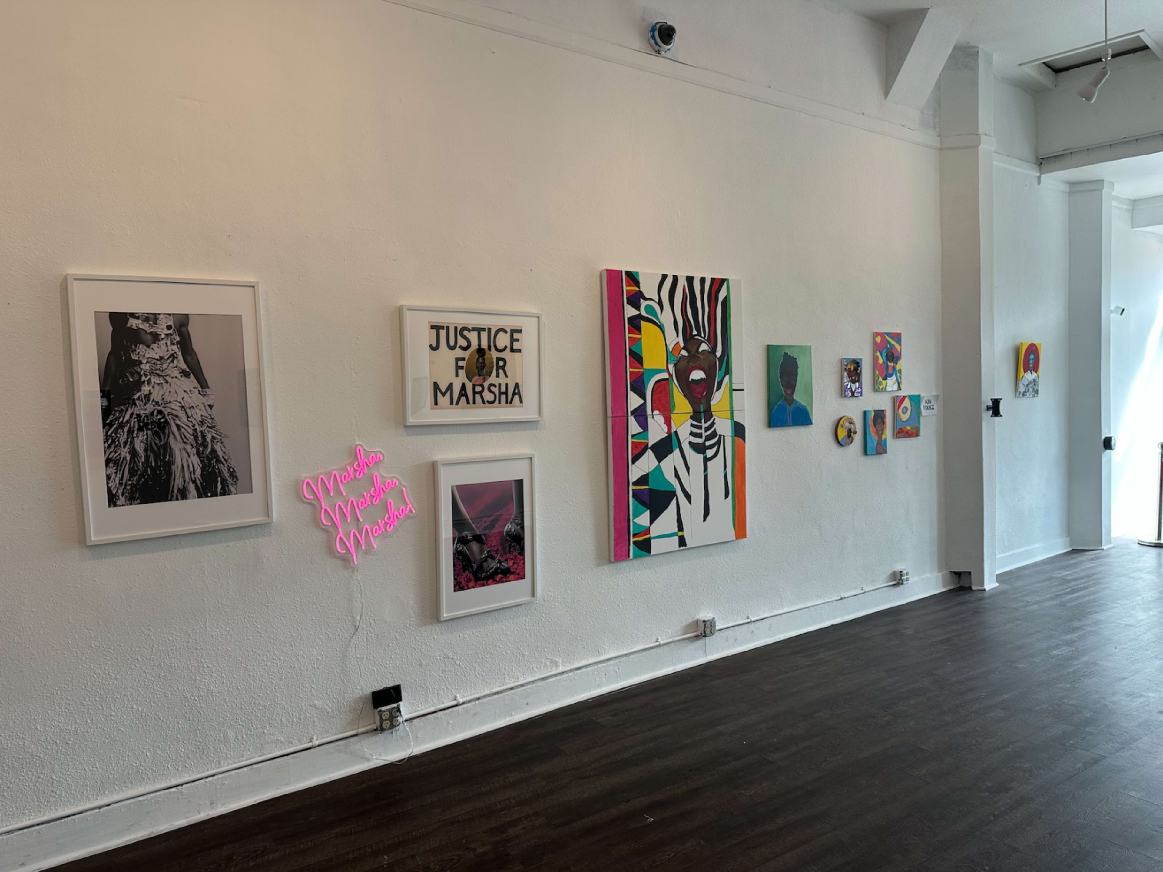 Space for Meetings + Art Exhibits Image in Lakeshore, Oakland, CA