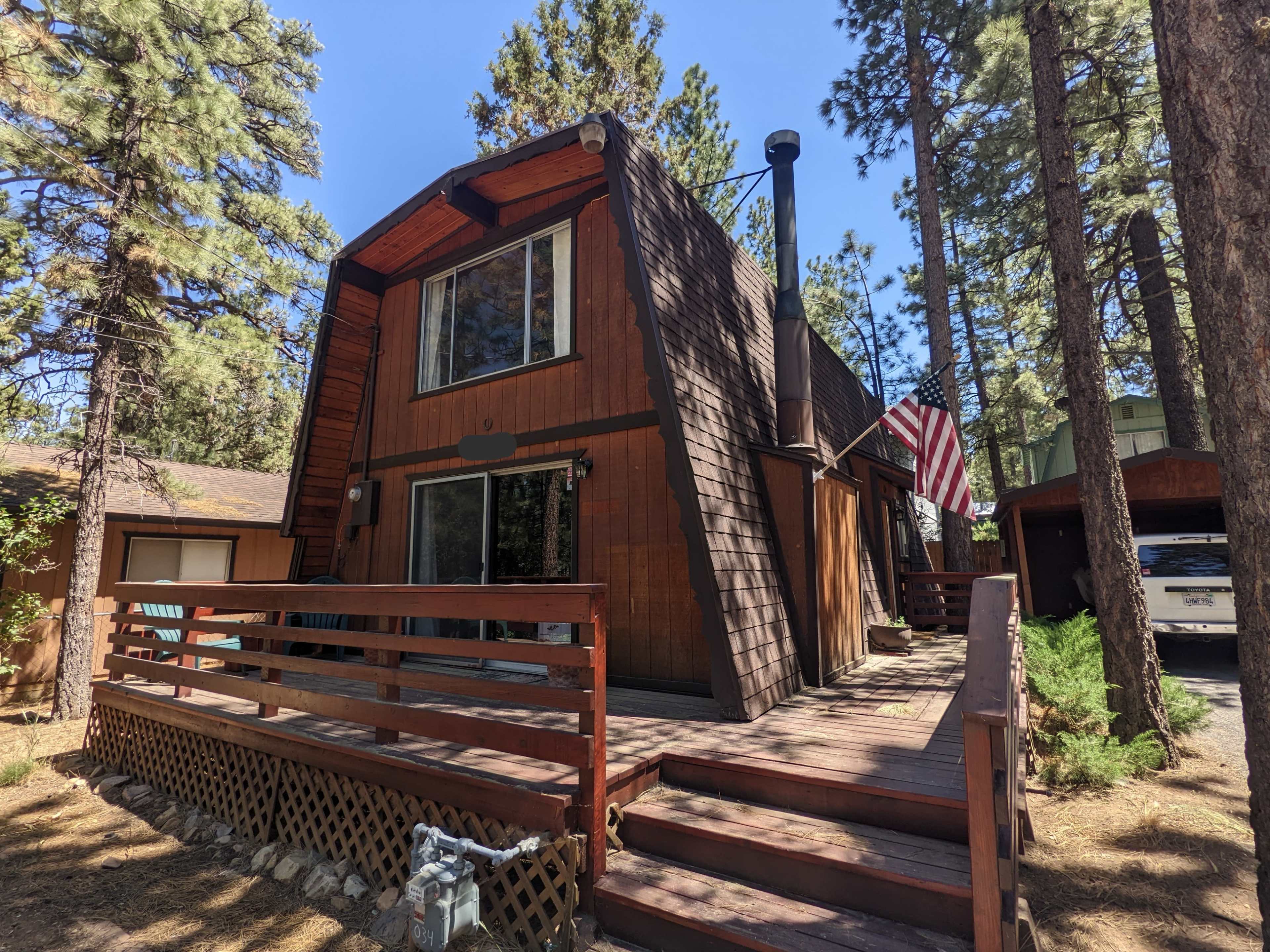 D&D Tavern Cabin hideaway Image in , Big Bear City, CA
