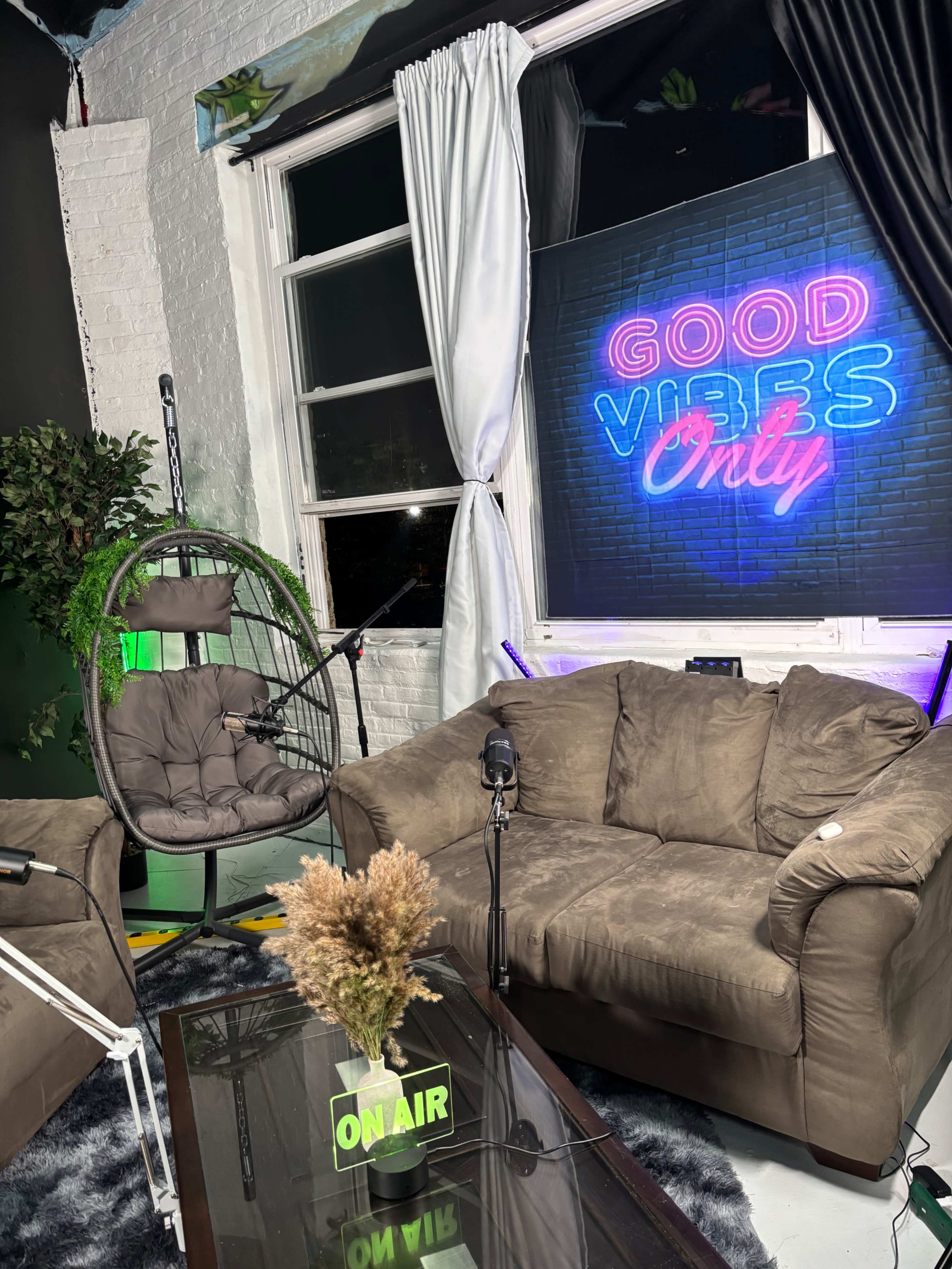 All inclusive Multi-Set Studio for Creatives - (GEAR INCLUDED LIMITED TIME) Image in Central Ward, Newark, NJ