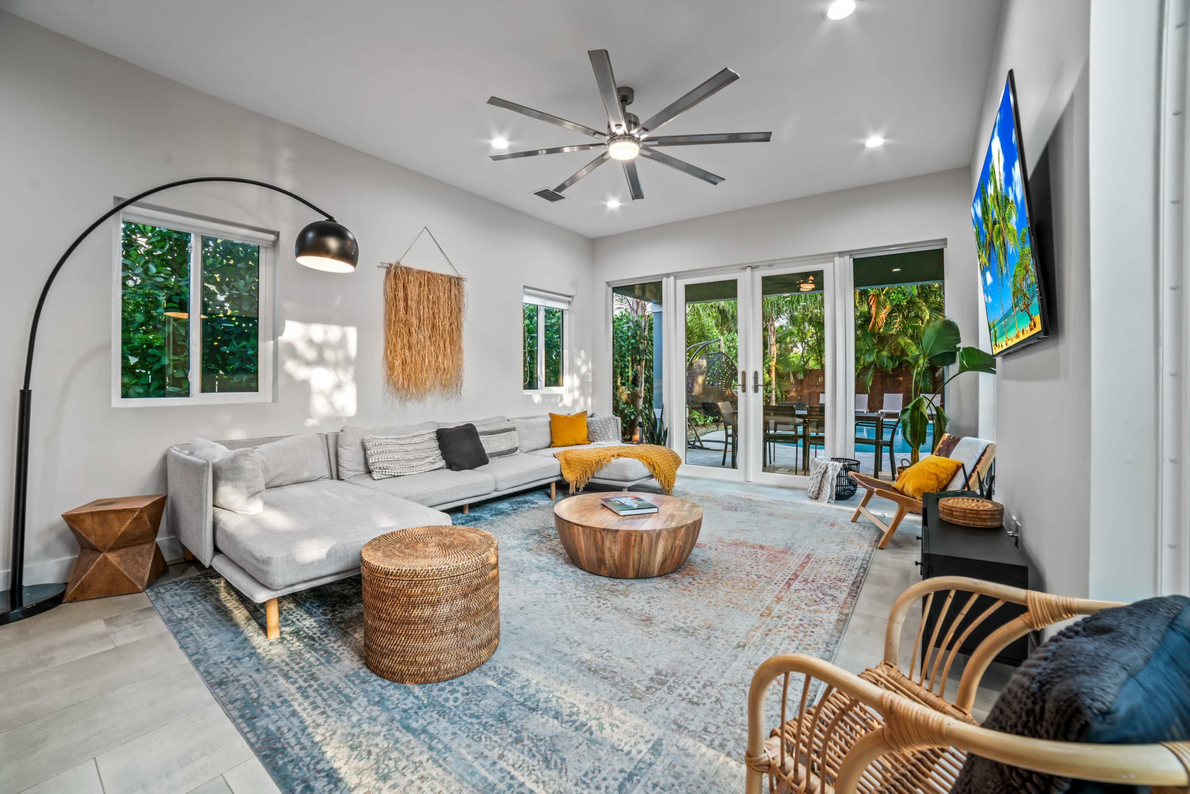 Oasis Kings Water + Ocean relaxing NEW Sleep 8 Image in Wynwood, Fort Lauderdale, FL