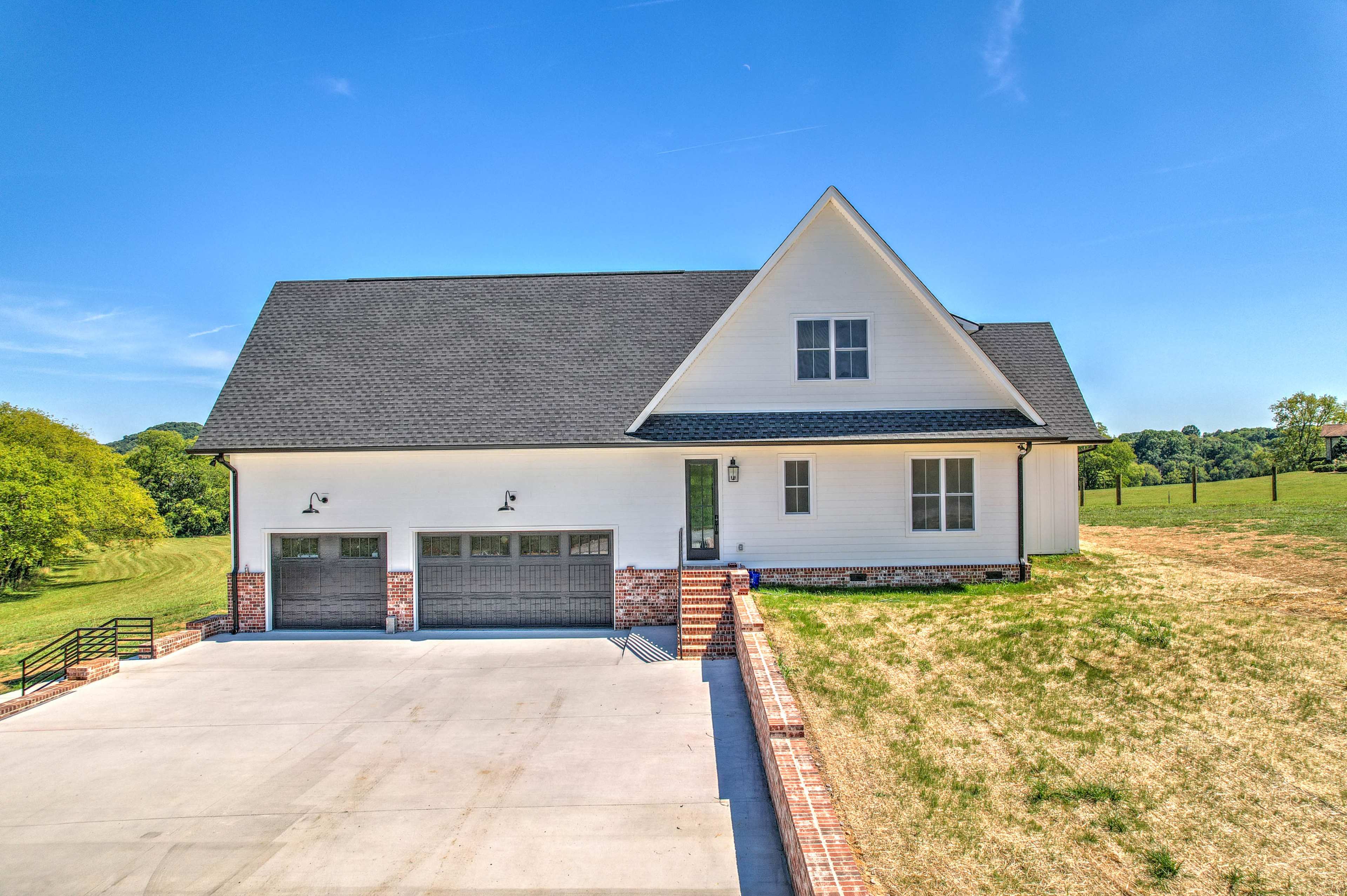 Bright Designer Home in the Nashville Countryside Image in , Gallatin, TN