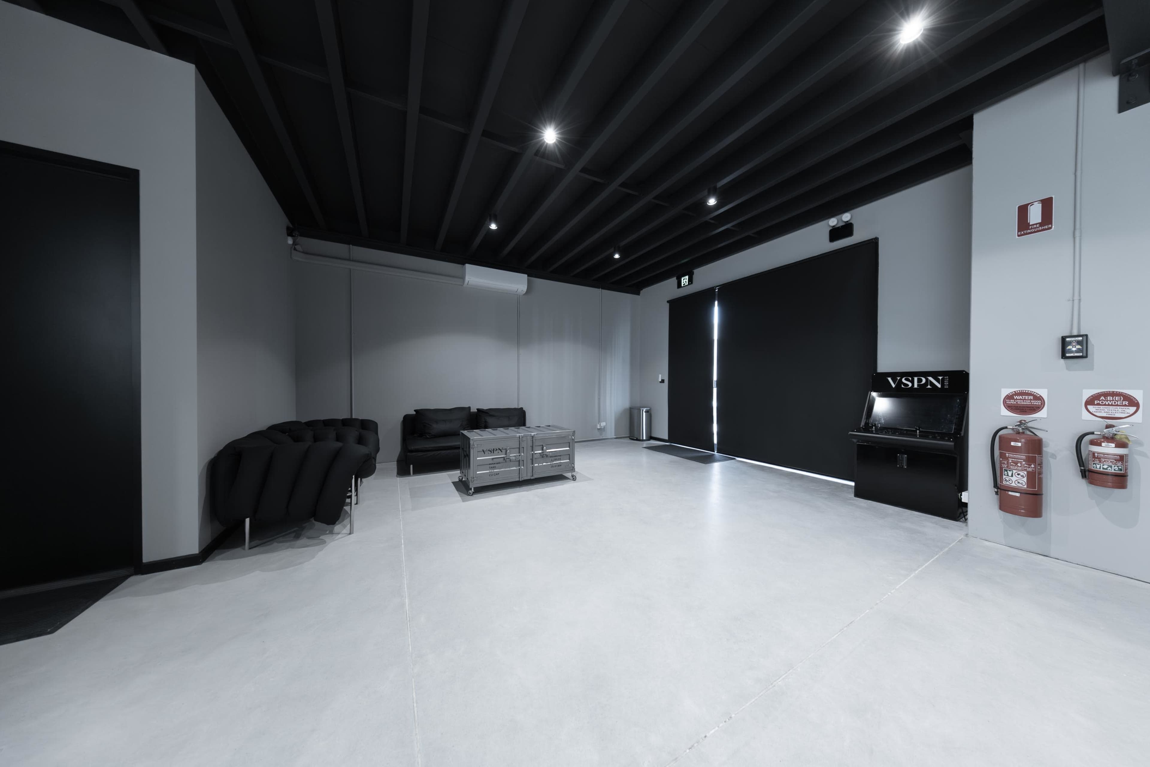 Immersive Ultra High U-shape Cyclorama Image in Springvale, Springvale, VIC