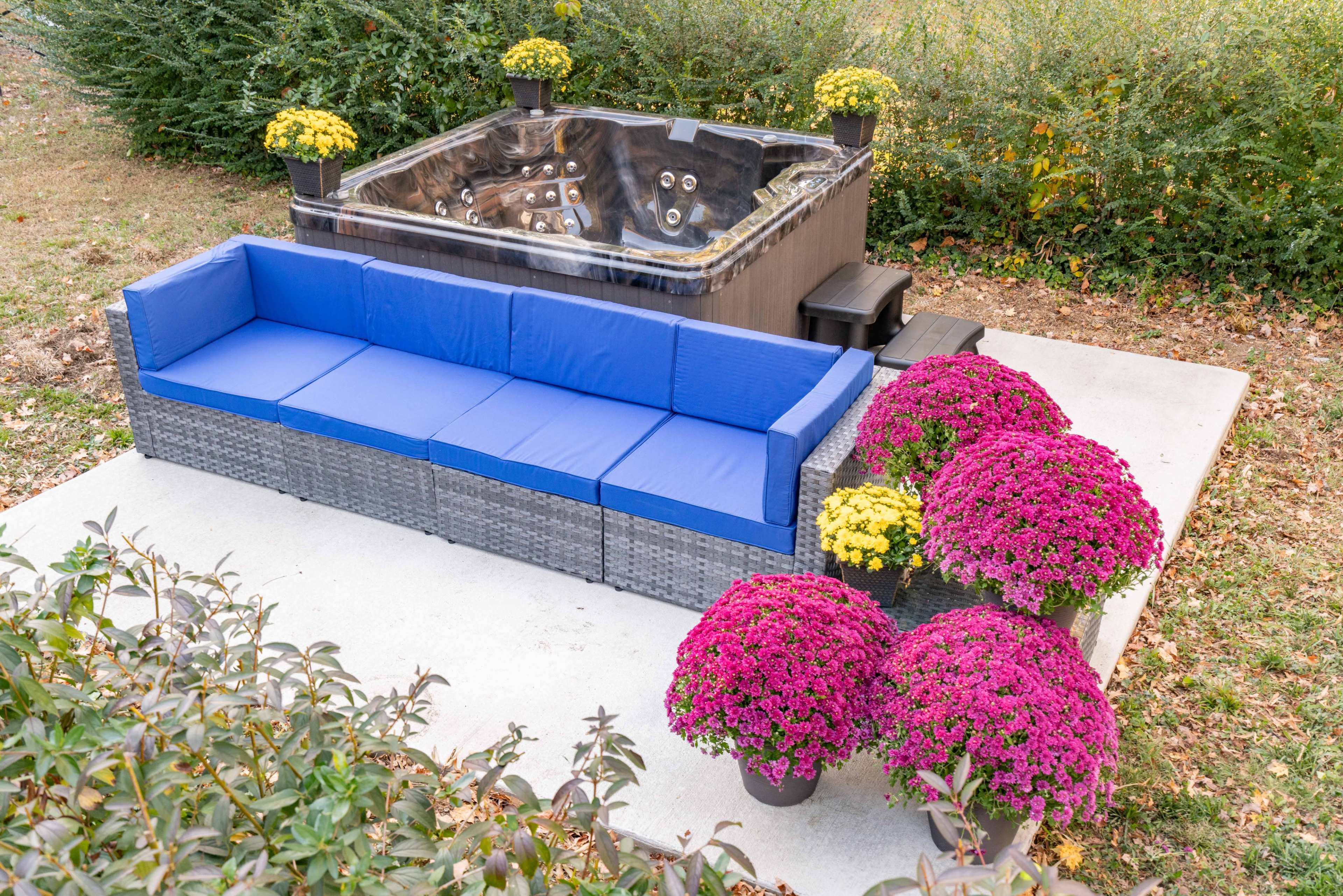 Winston-Salem Home – Ideal for Events & Gatherings Across from Miller Park Image in Winston-Salem, Winston-Salem, NC