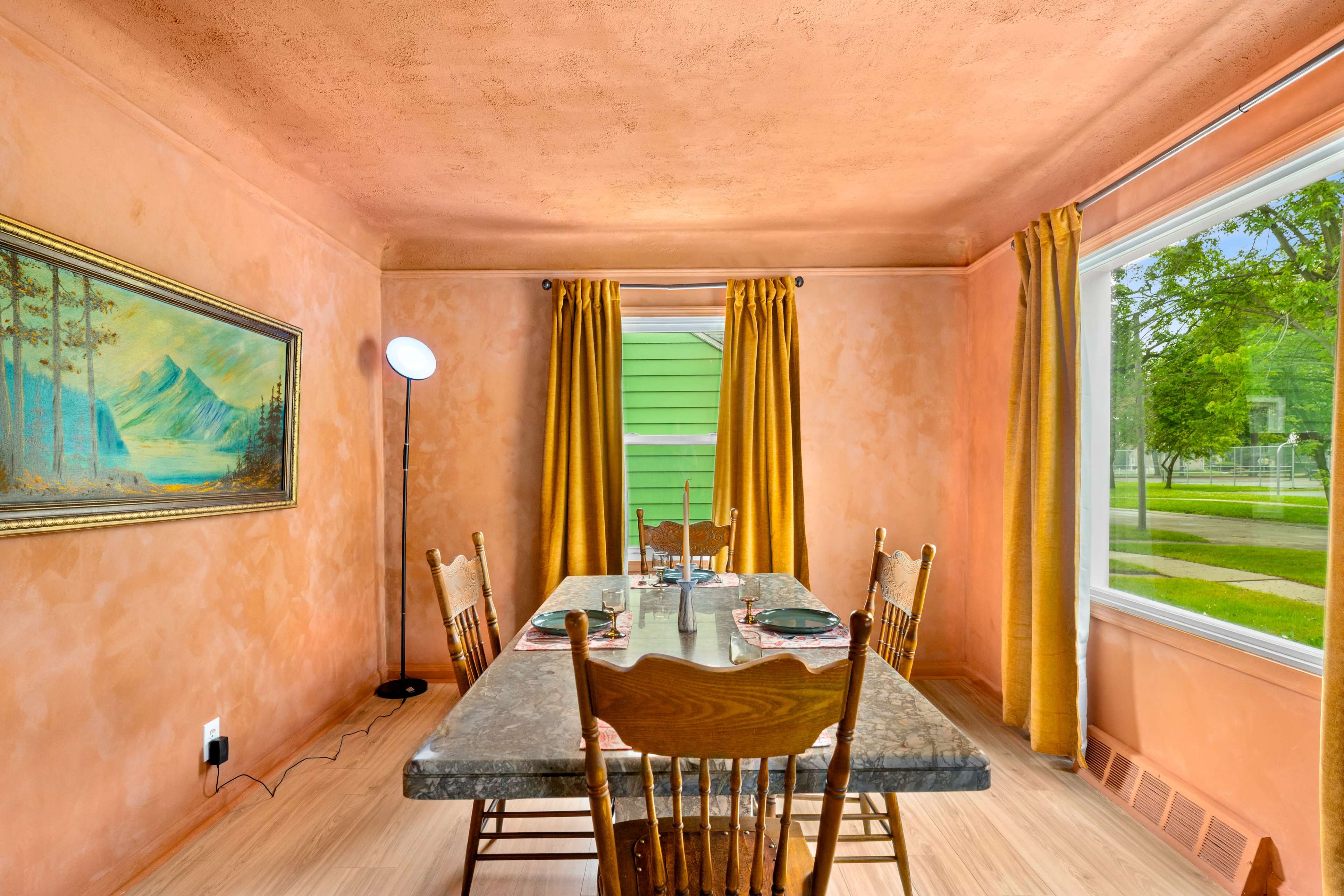 Bold & Artistic Royal Oak Home | Perfect for Photoshoots, Productions & Retreats Image in Royal Oak, Royal Oak, MI