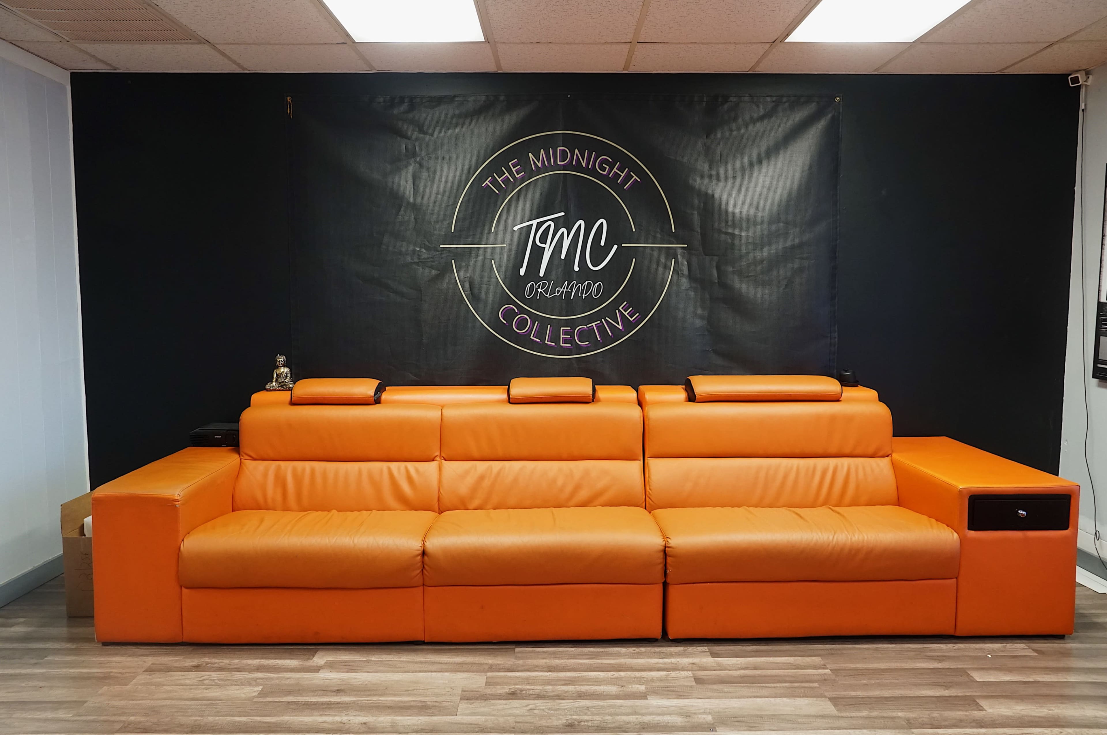 Cozy Photo Studio with Paper Backdrops Image in Longwood, Longwood, FL