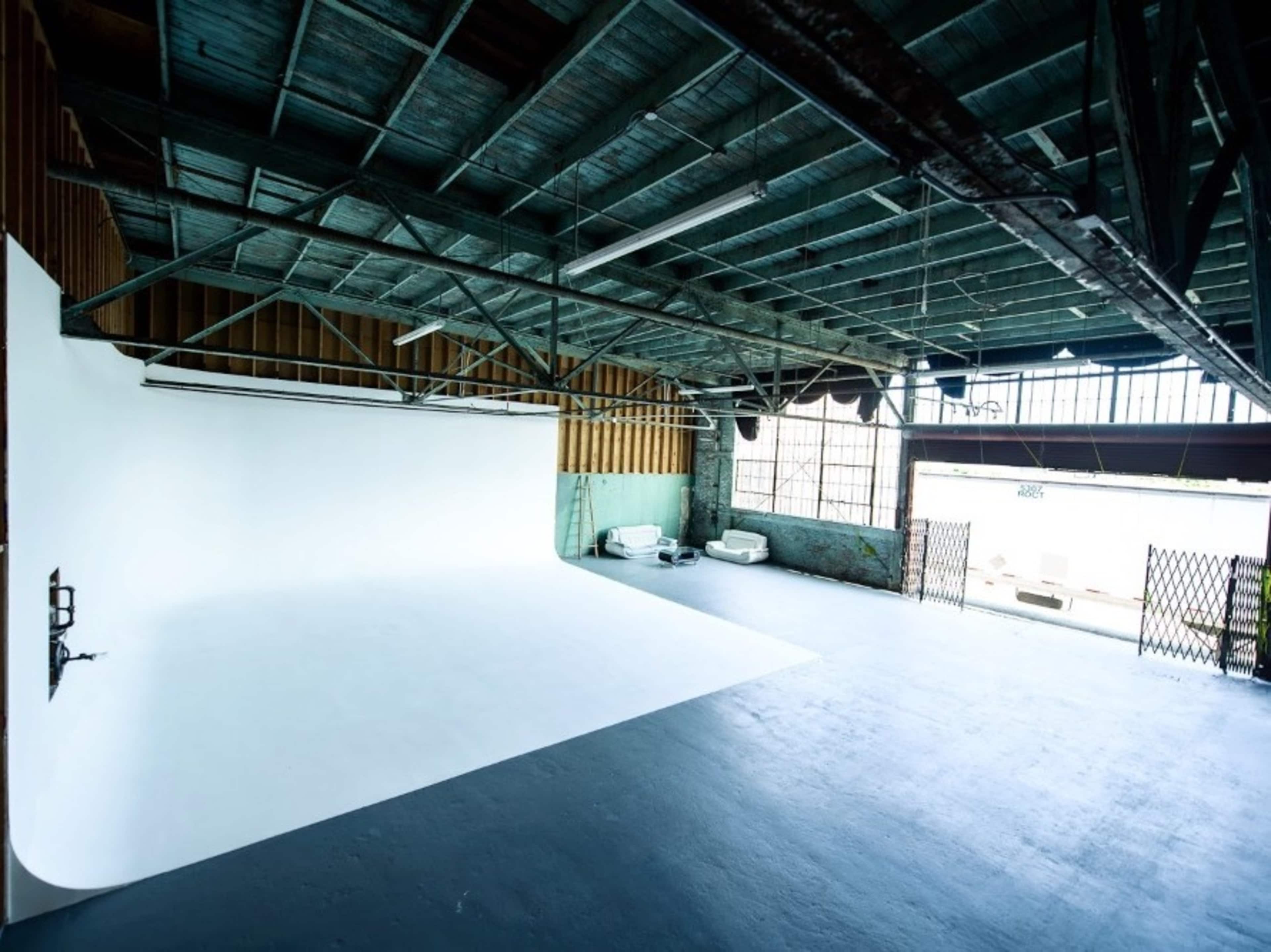 Cyc Stage