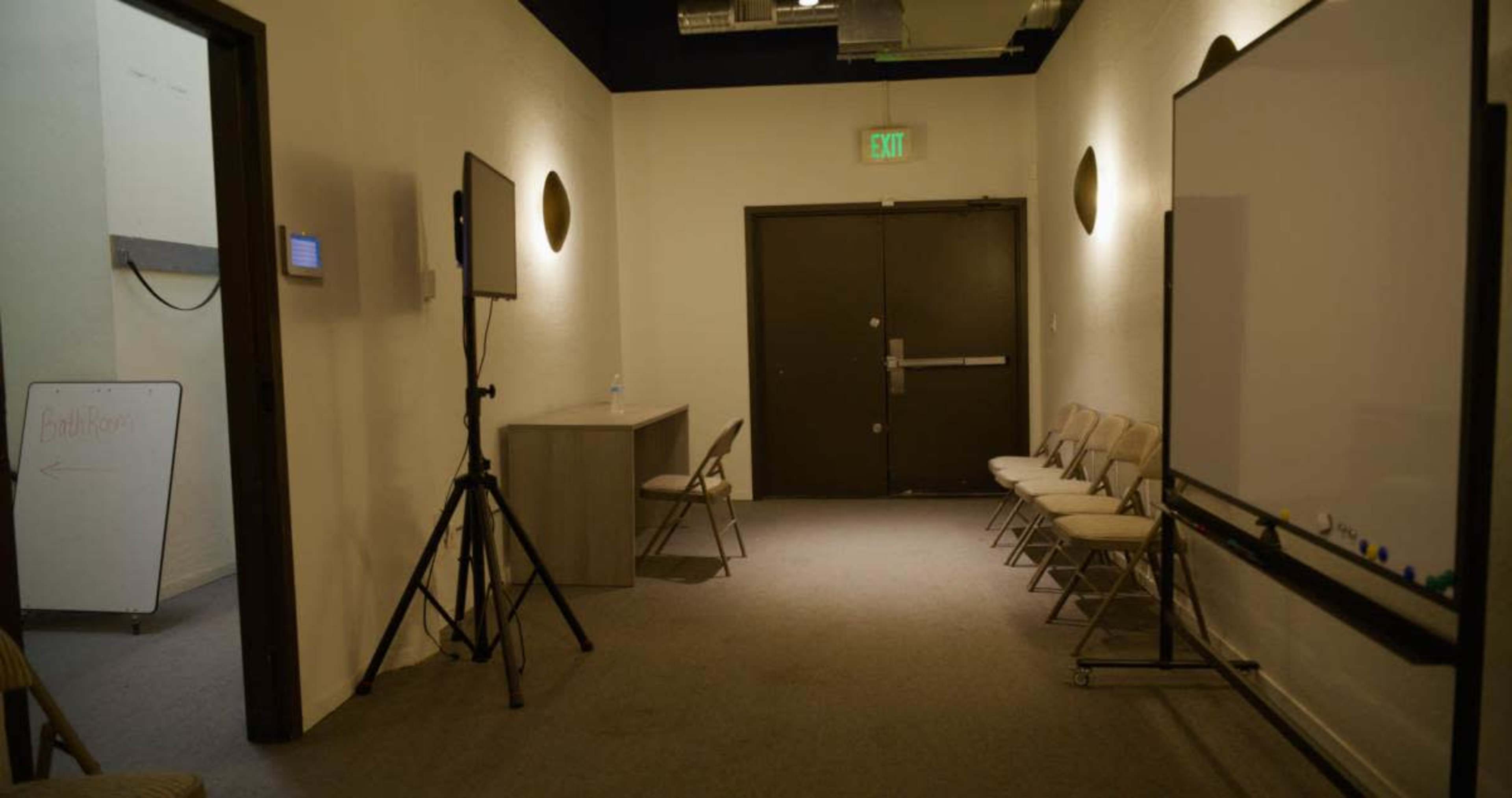 Vibeshack Studios | White cyc wall studio for photography and video ...
