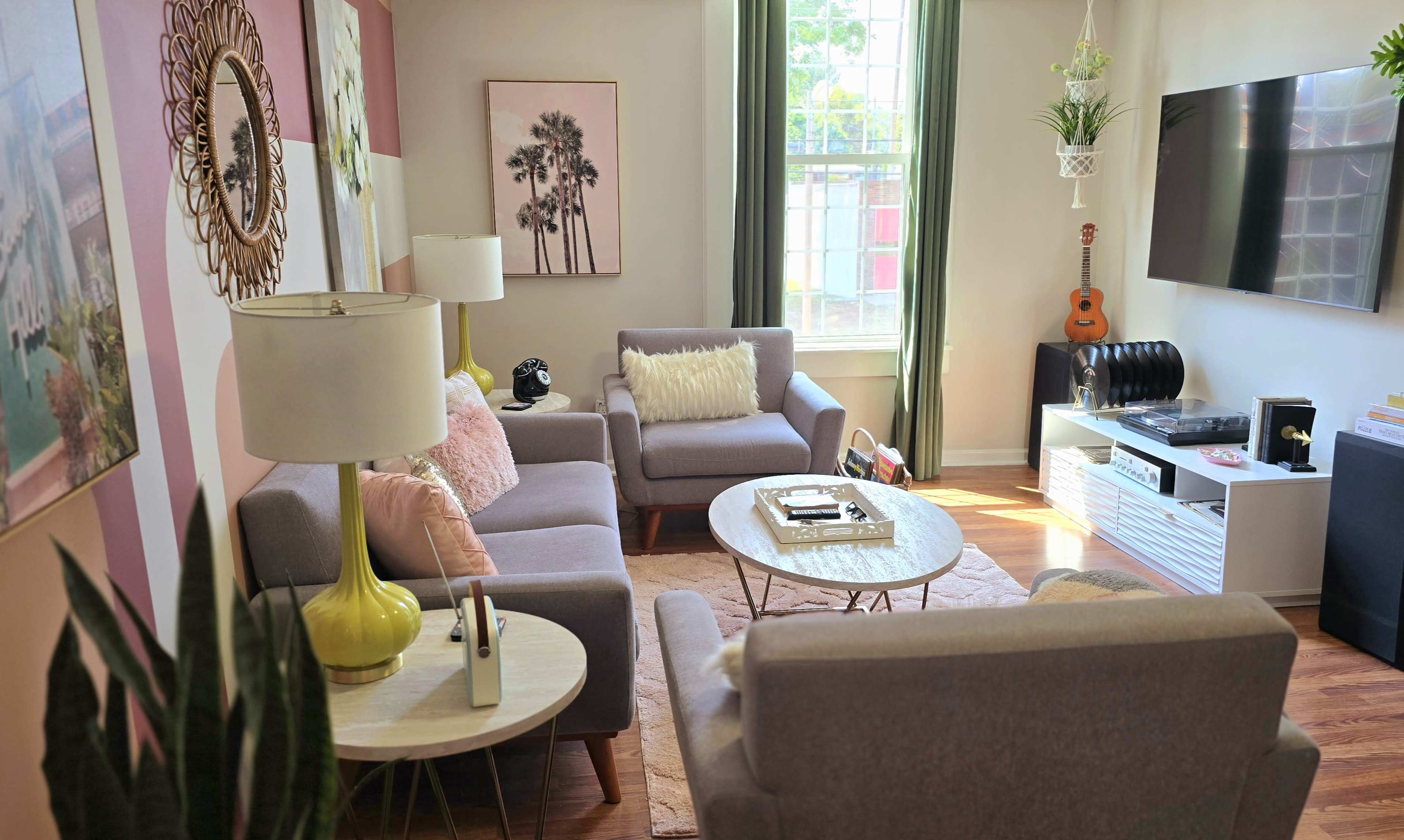 Retro Historic Apartment on Main Image in Pleasant View, Pleasant View, TN