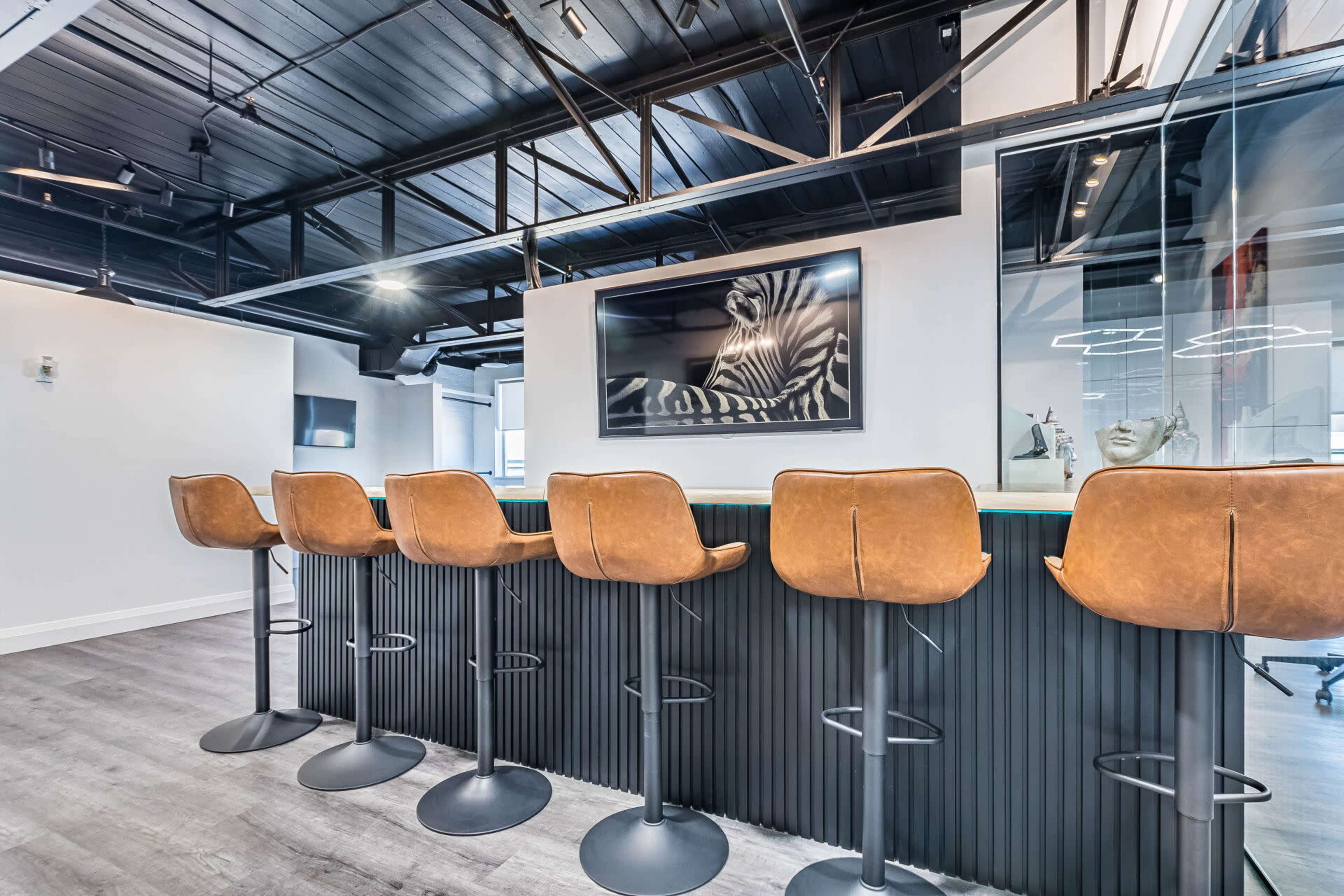 Etobicoke Office Image in Alderwood, Toronto, ON