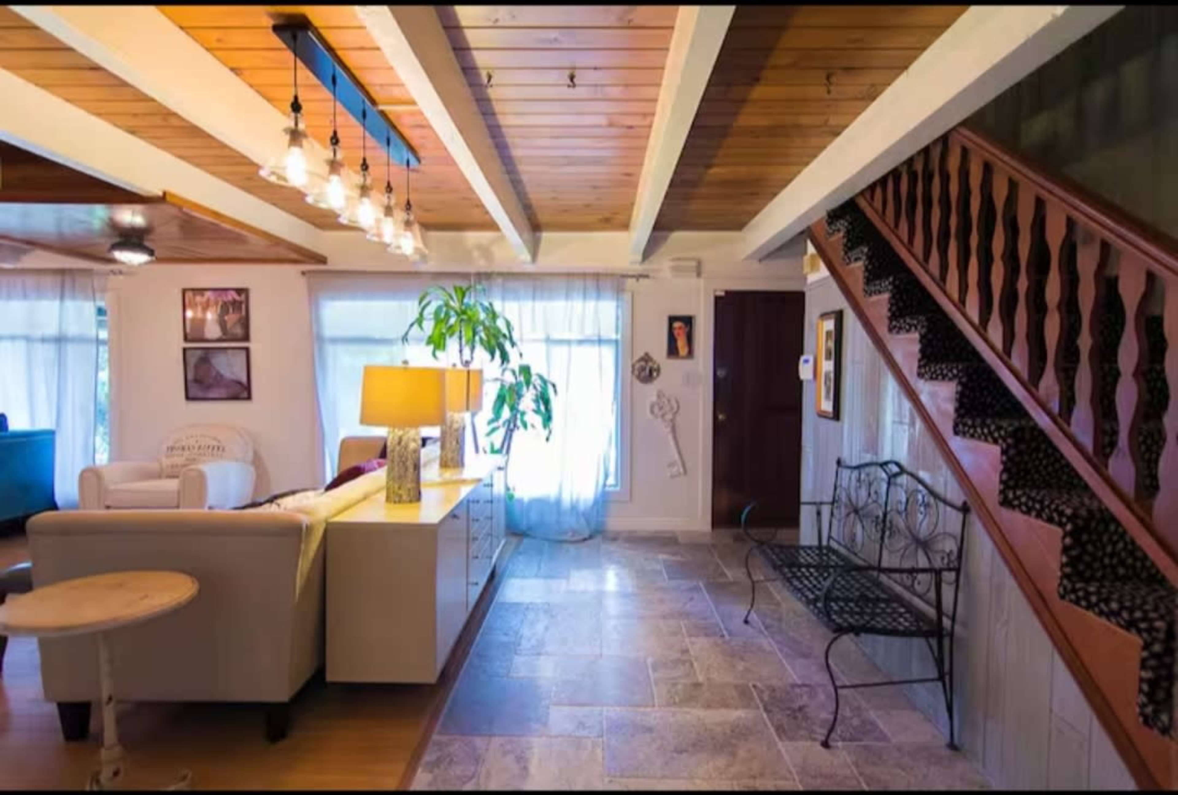 Country House in the Middle of the City Image in Sun Valley, Los Angeles, CA