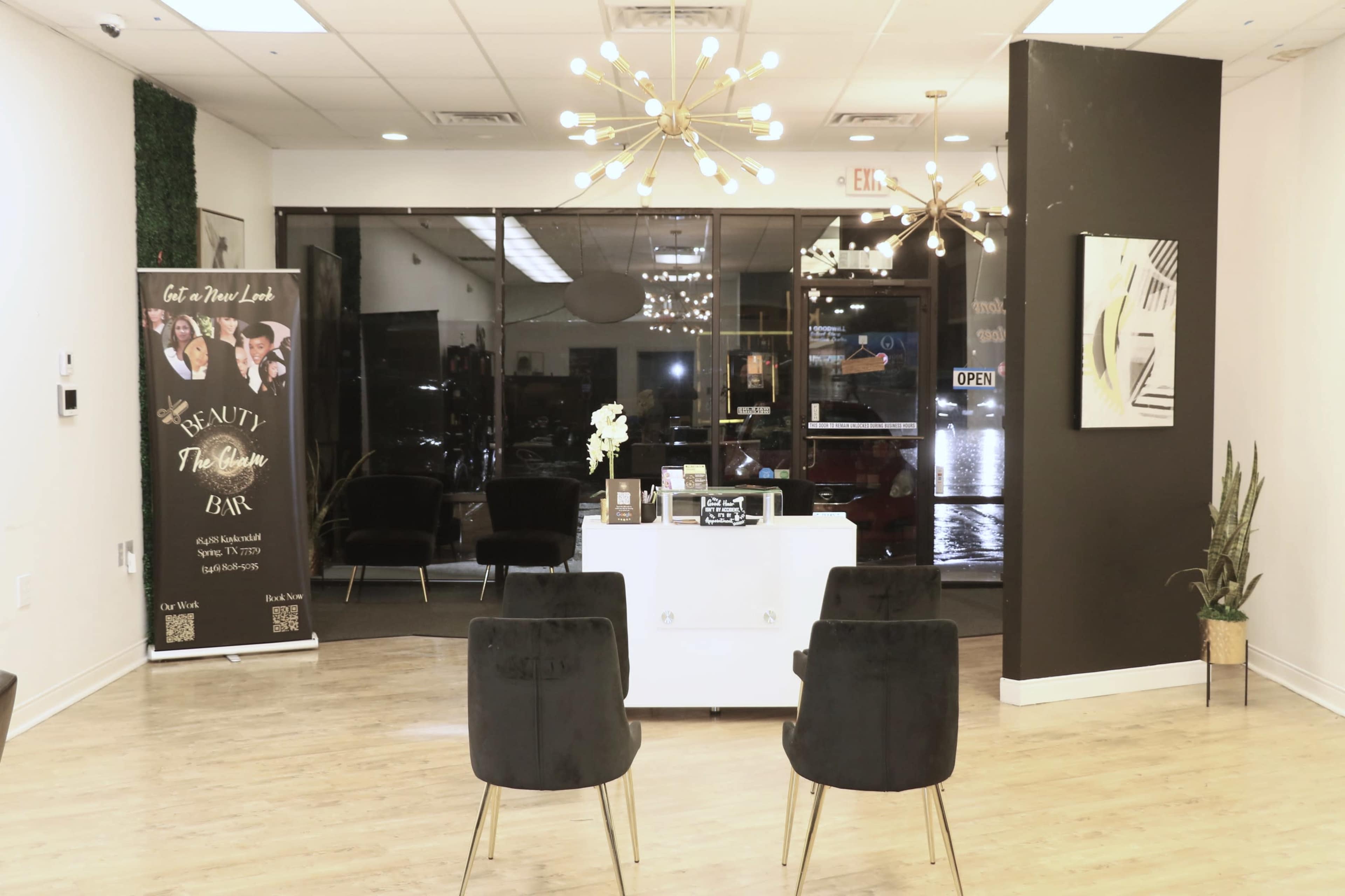 Busy Storefront Event Space Image in , Spring, TX