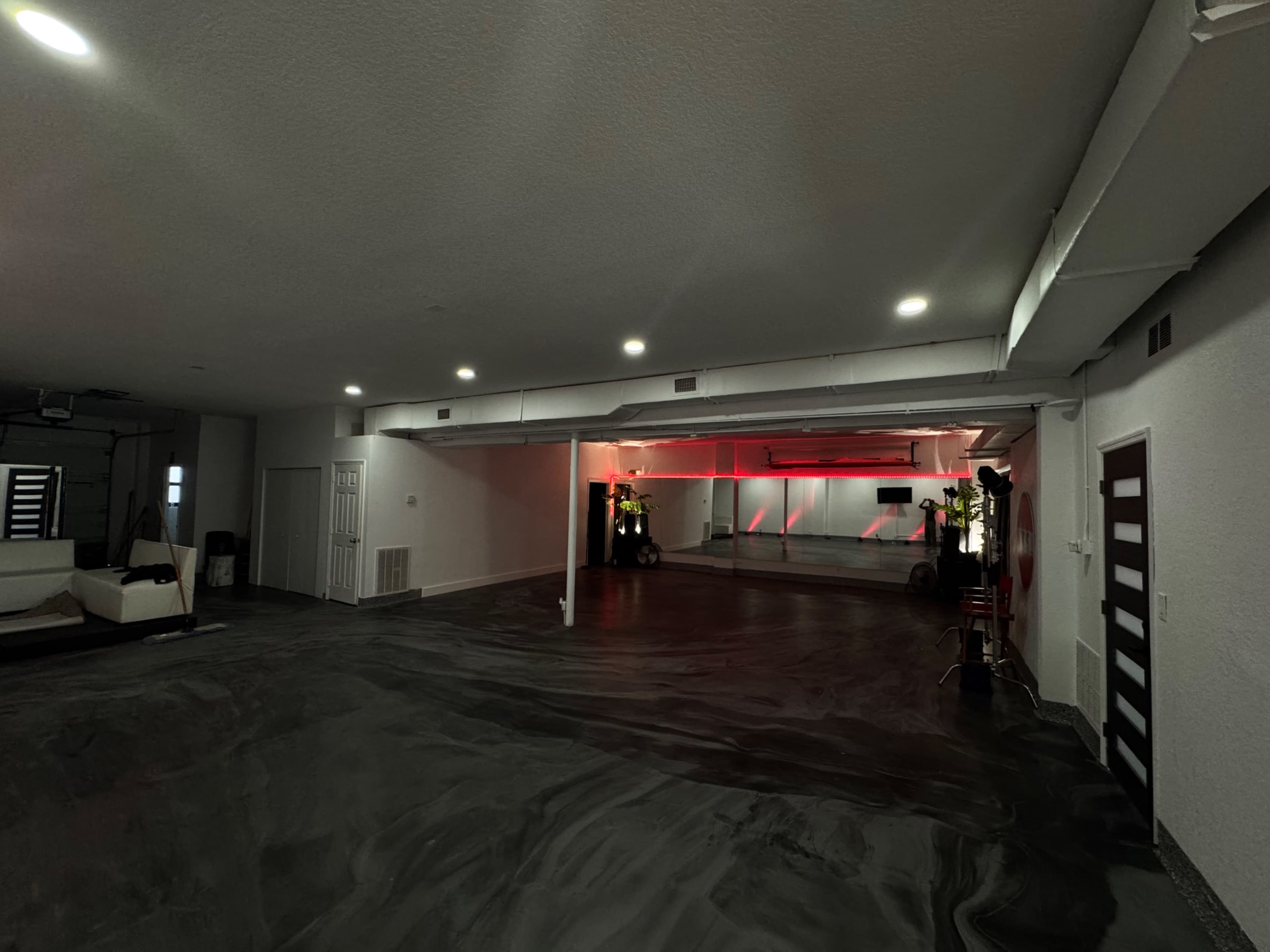 Hollywood FL Clean And Spacious Flex Studio Image in Parkside, HOLLYWOOD, FL