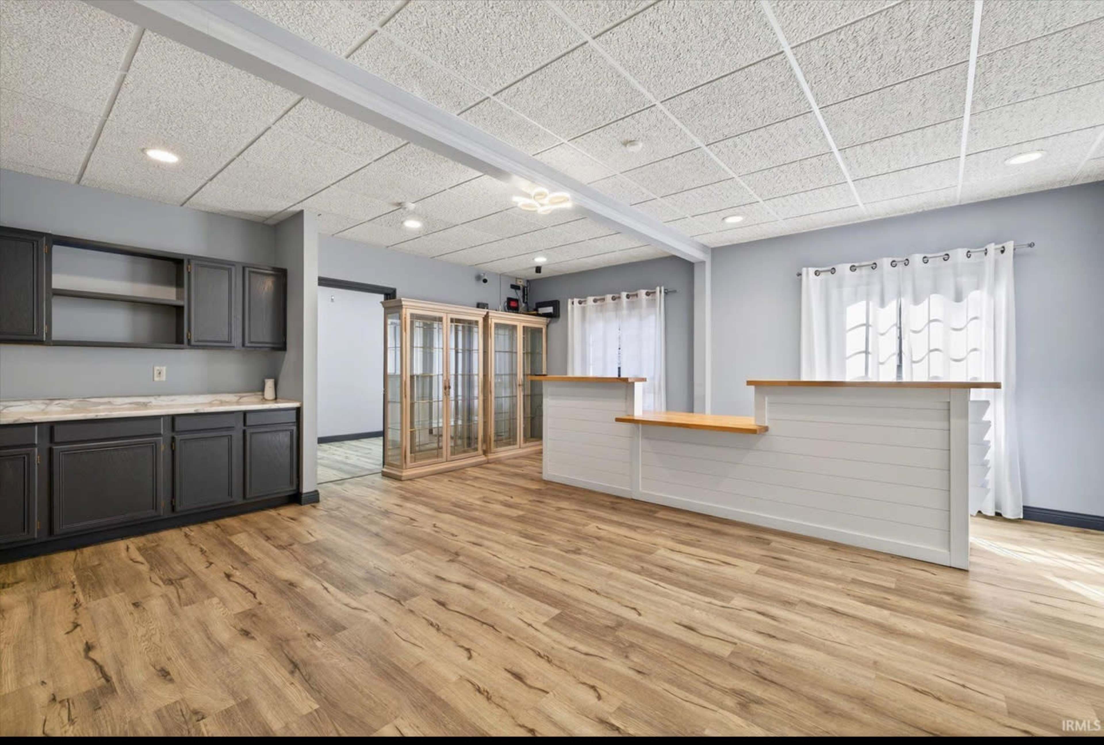 Vacant remodeled building located in the heart of the stadium district just a 5 minute walk to downtown! Image in Bloomington Township, Bloomington, IN