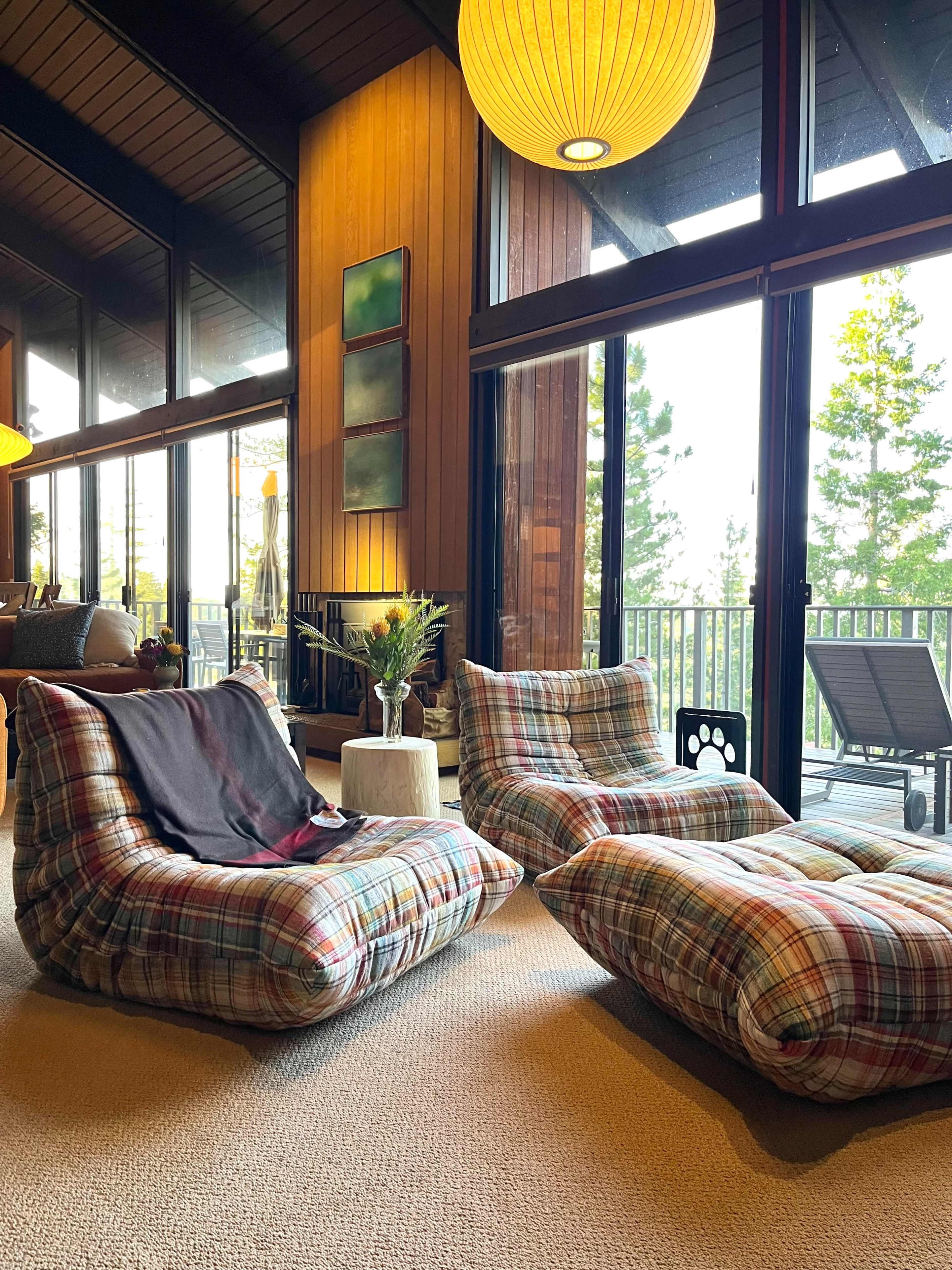 Custom Mid Century Modern Cabin Treehouse Image in Lake Arrowhead, Lake Arrowhead, CA