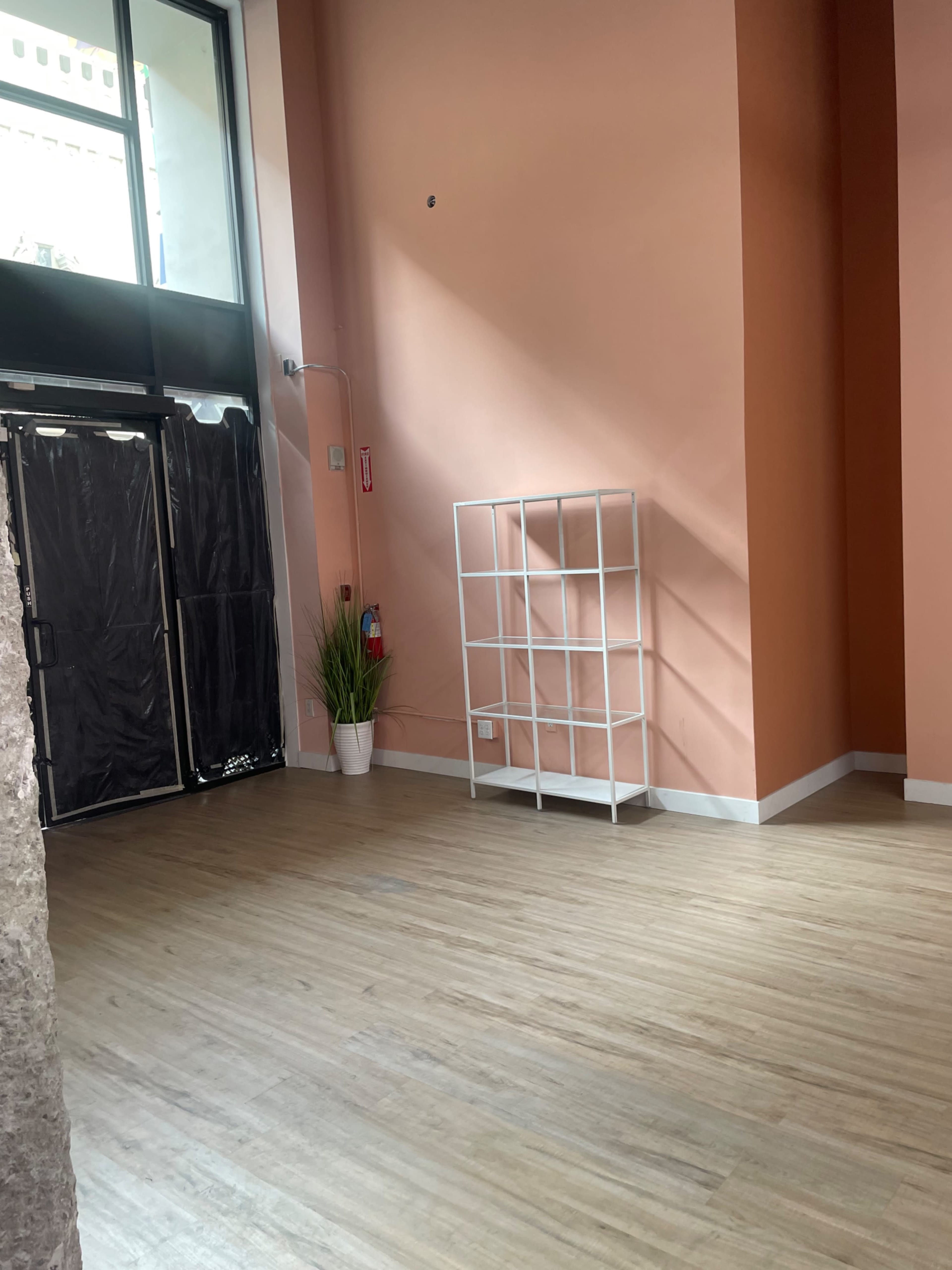Boutique Salon Image in Central LA, Los Angeles, CA