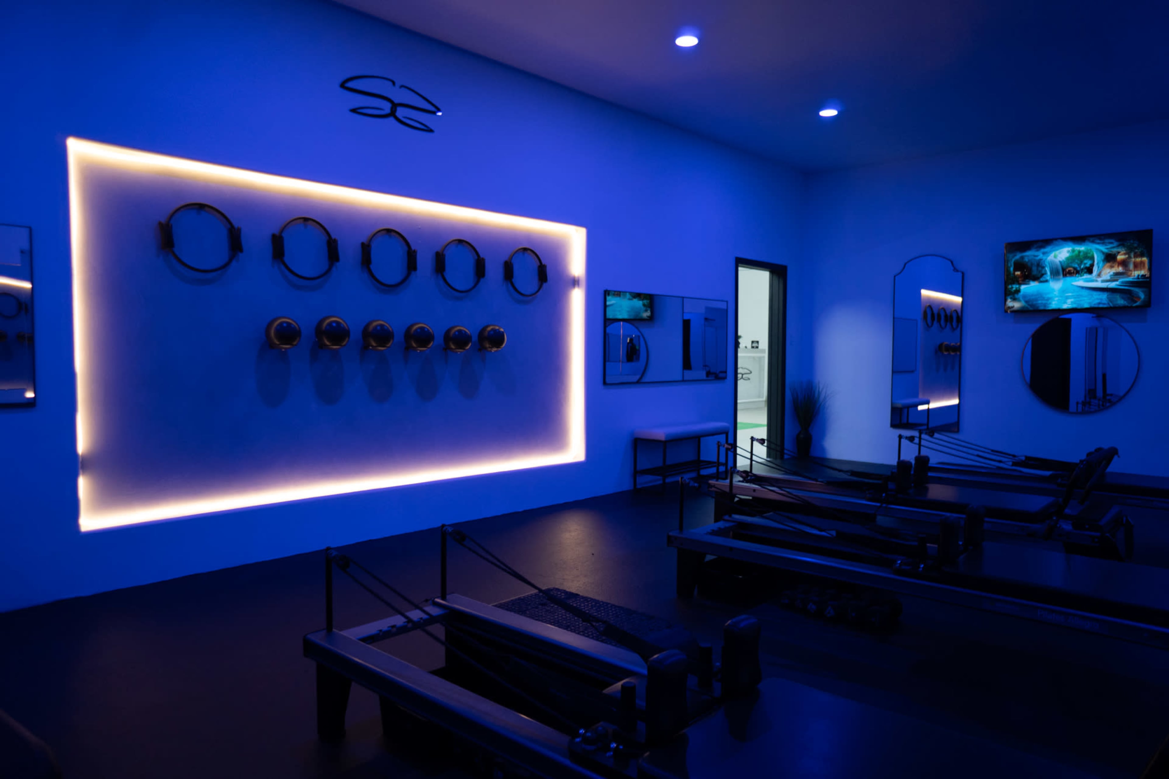 Downtown PILATES STUDIO: Content GALORE! Image in Second Ward, Houston, TX