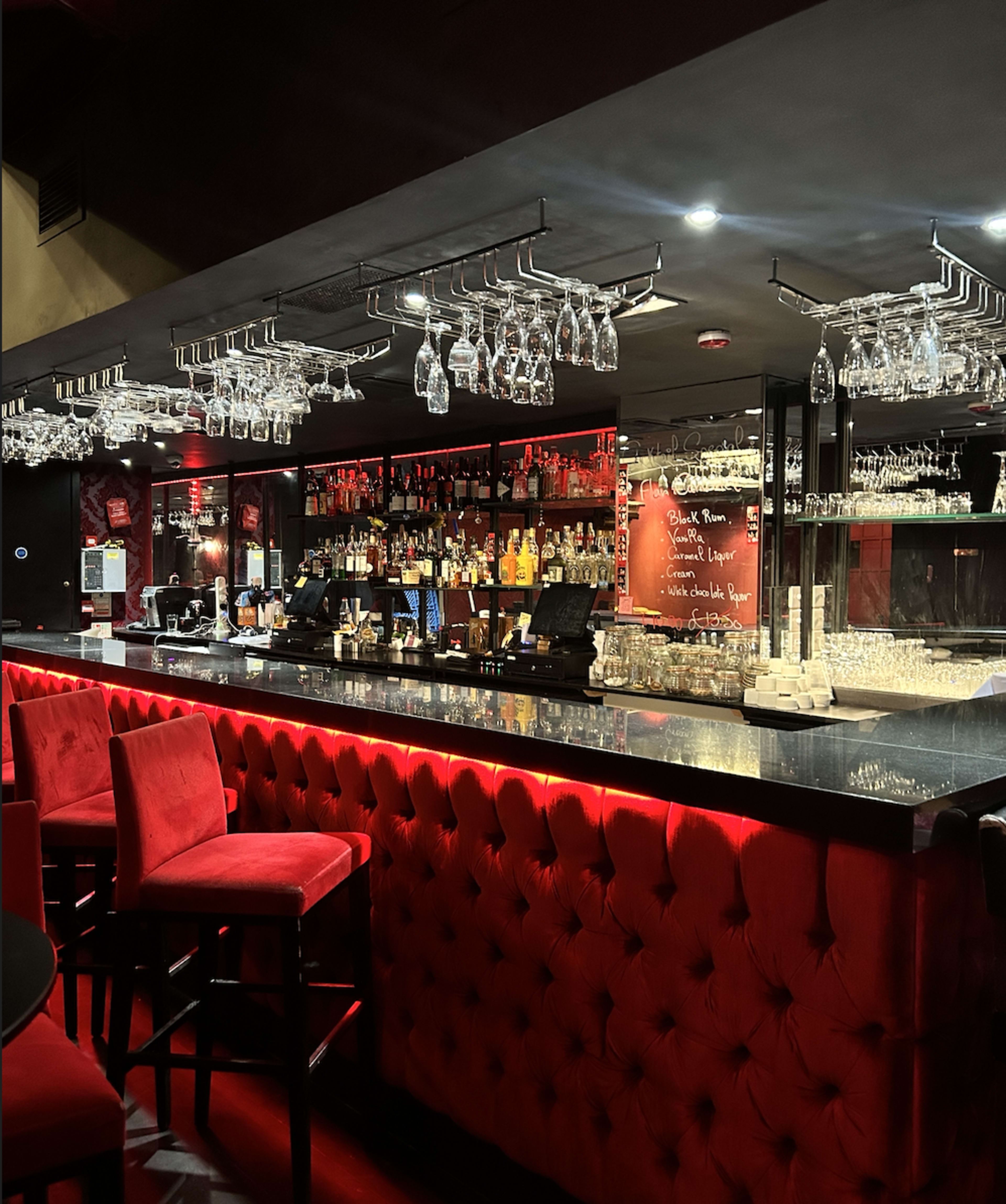 Luxury Cabaret style cocktail bar Image in City of London, City of london, ENG
