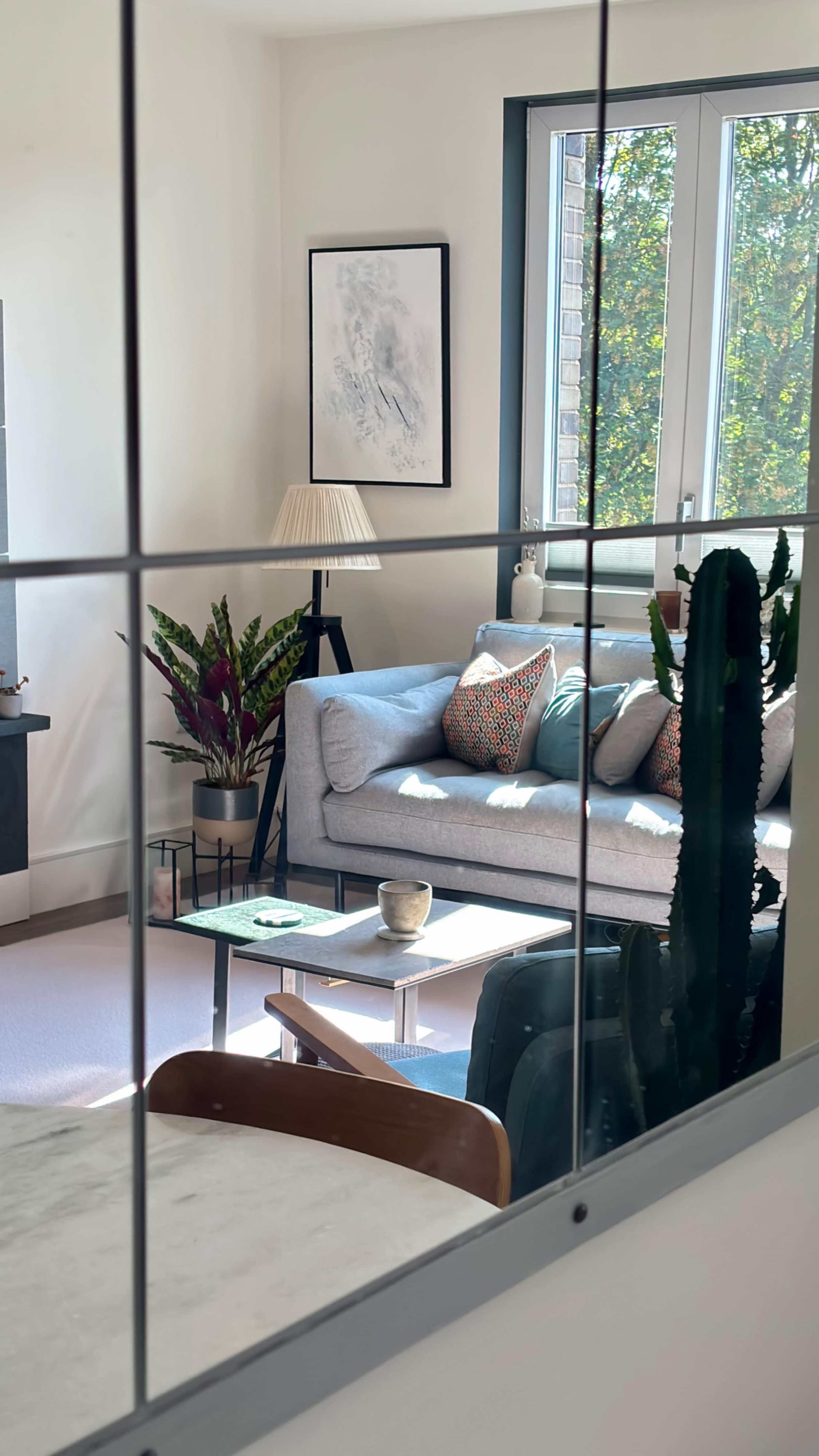 Modern & bright living space Image in London, London, ENG