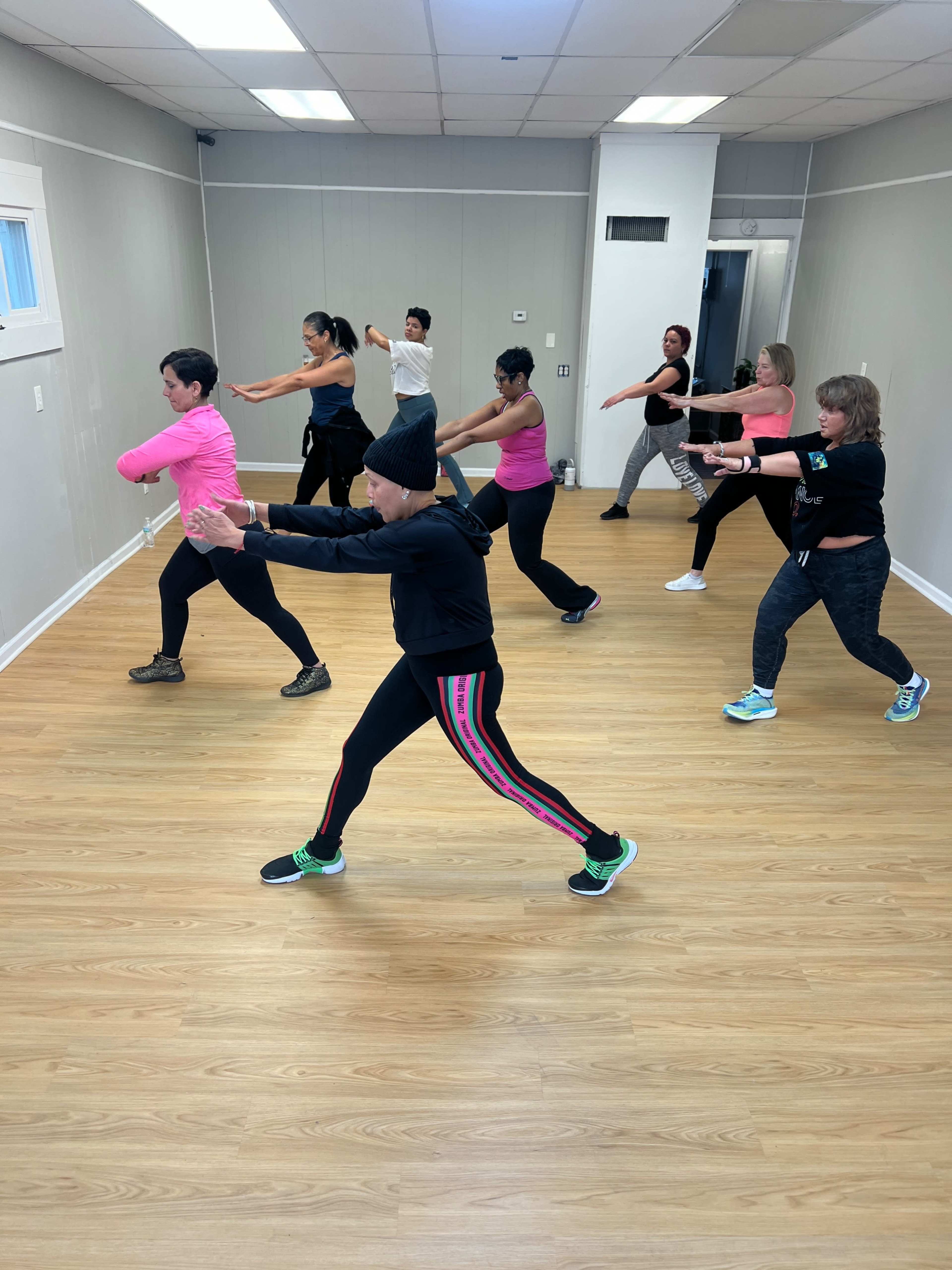 Modern Cleveland Dance Studio with Flexible Setup Image in Old Brooklyn, Cleveland, OH
