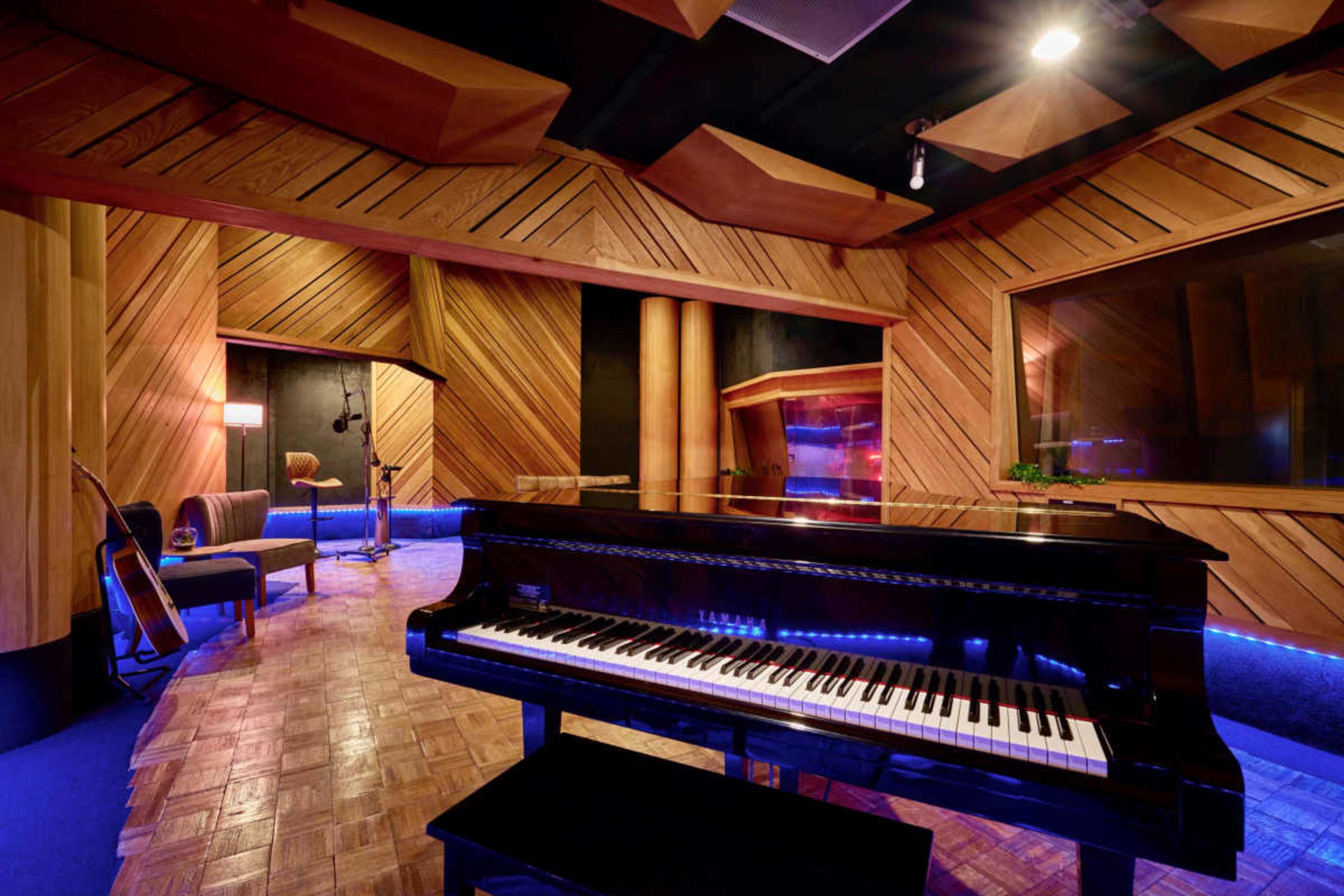 Recording Studio Image in Sawtelle, Los Angeles, CA