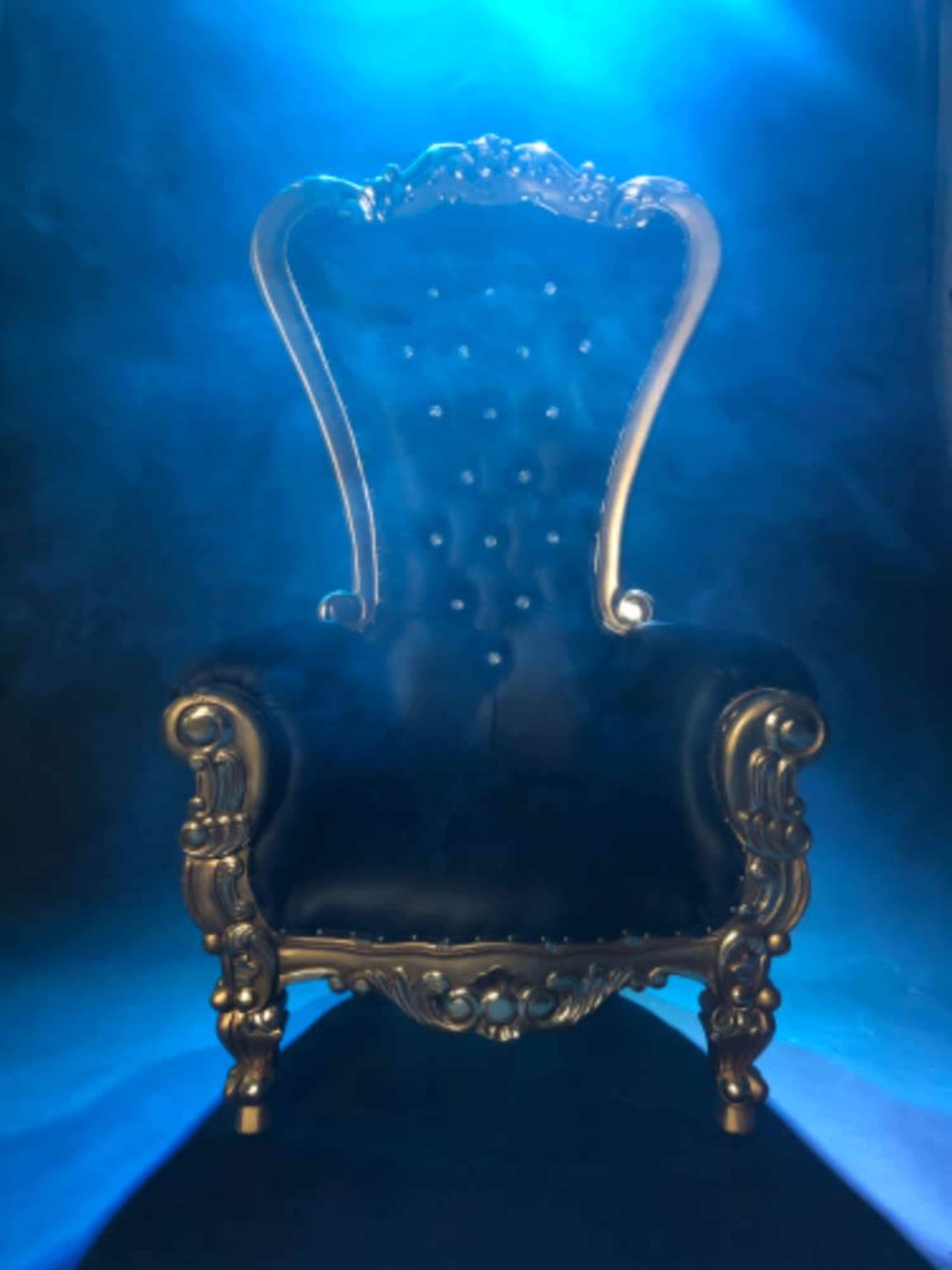 80” Gothic Throne Chair
