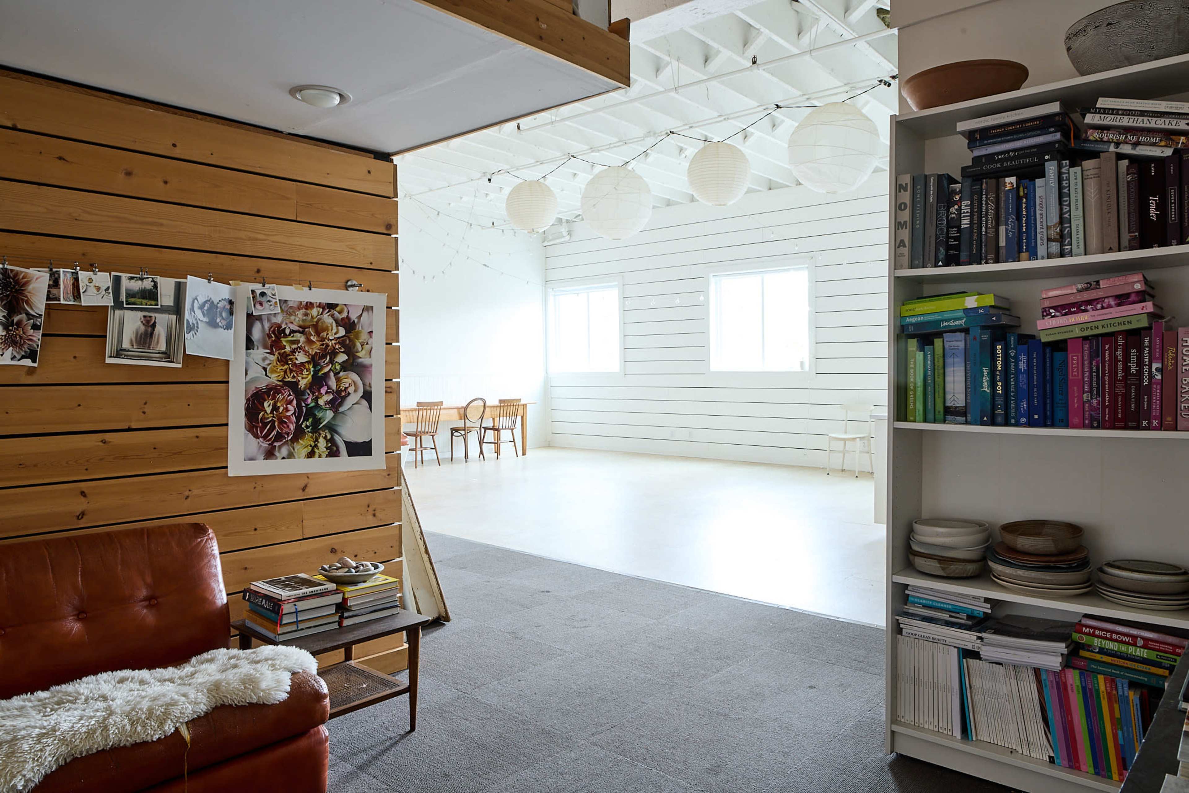 Natural light photo studio with kitchen, walking distance from Pike Place Market Image in Belltown, Seattle, WA