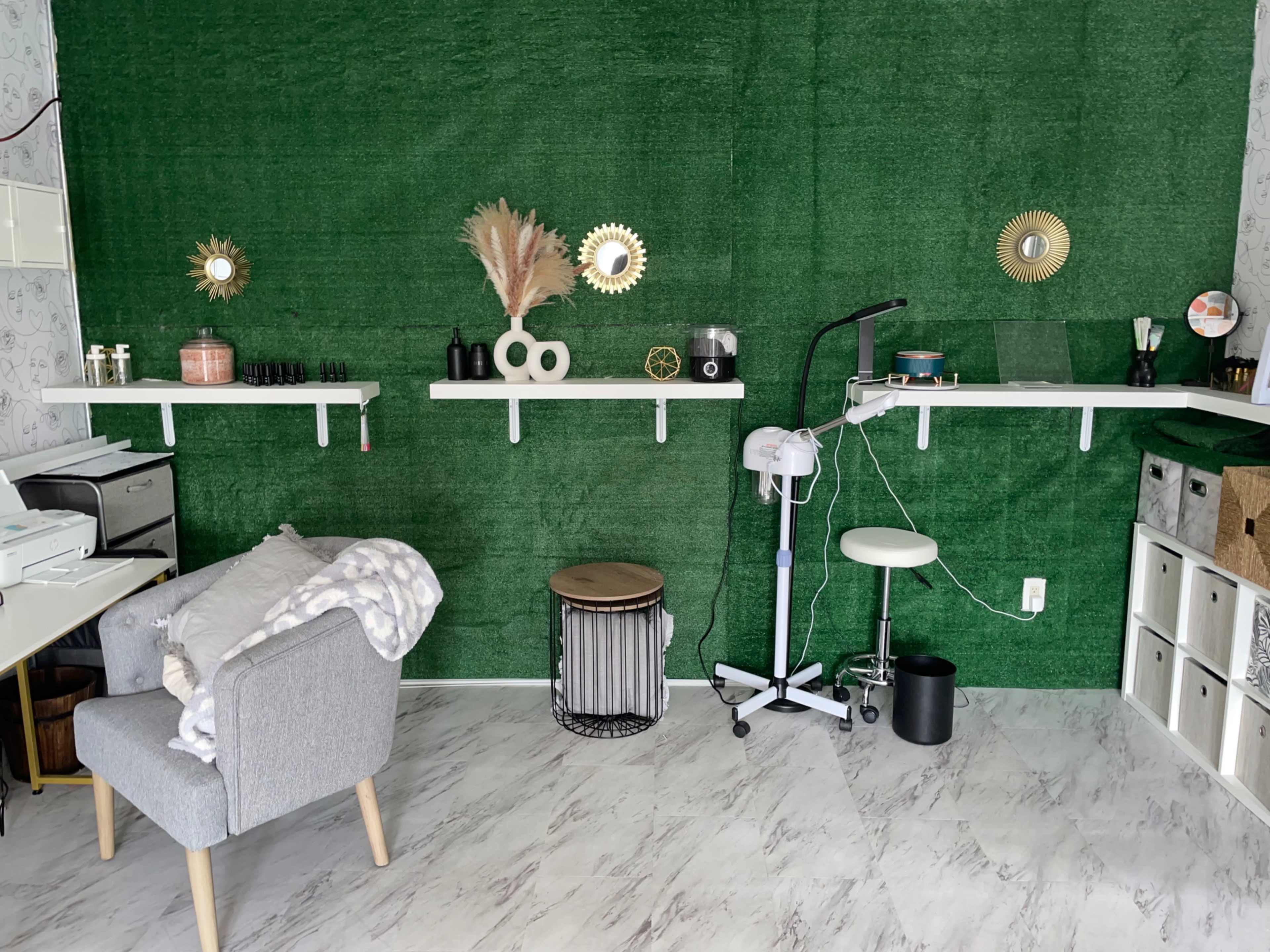 LIFE’s Beauty Bar Image in Jamaica, Jamaica, NY