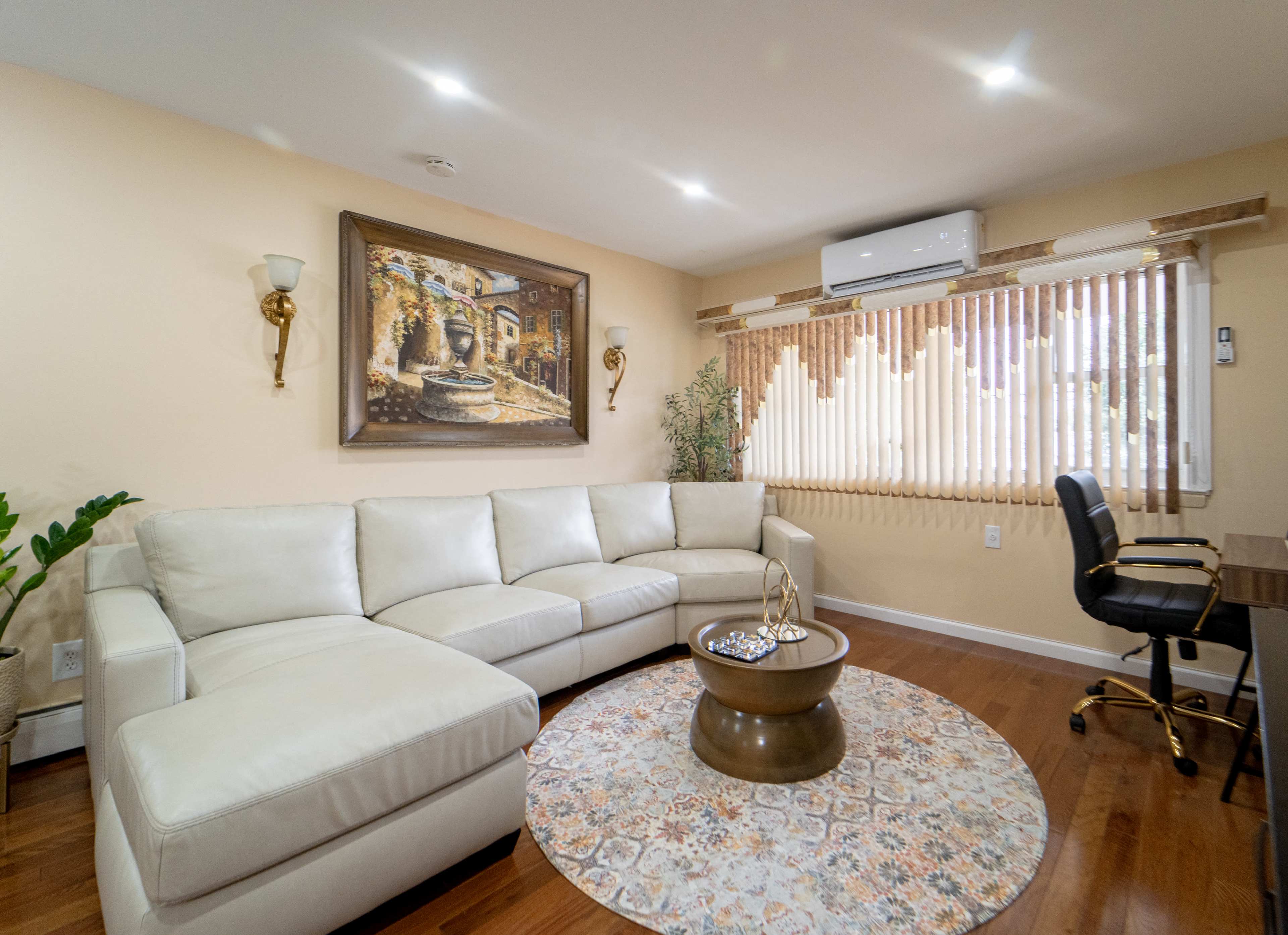 Modern Oasis near JFK Image in Canarsie, Brooklyn, NY