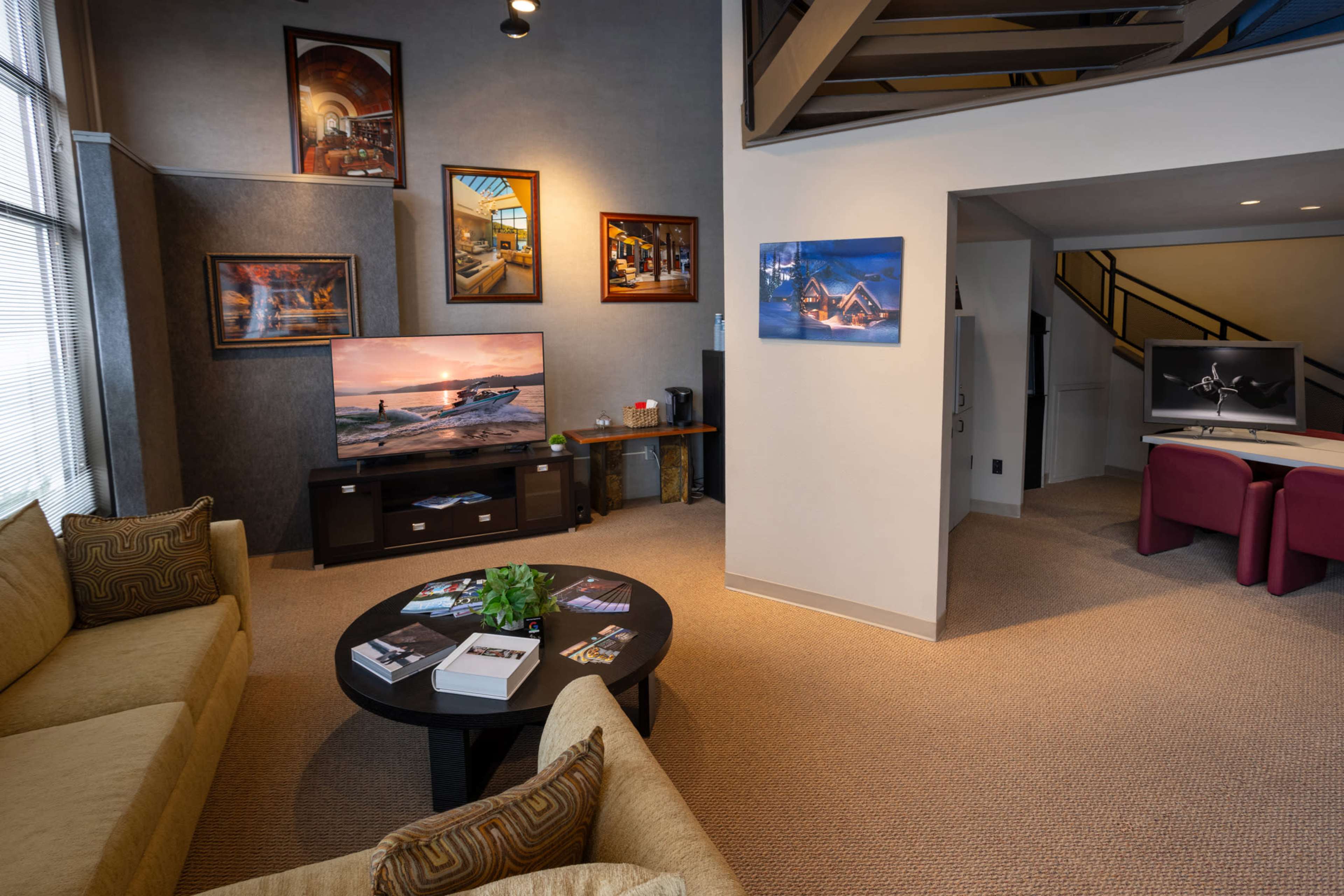 Downtown Versatile Studio By The Lake Image in Coeur d'Alene, Coeur d'Alene, ID