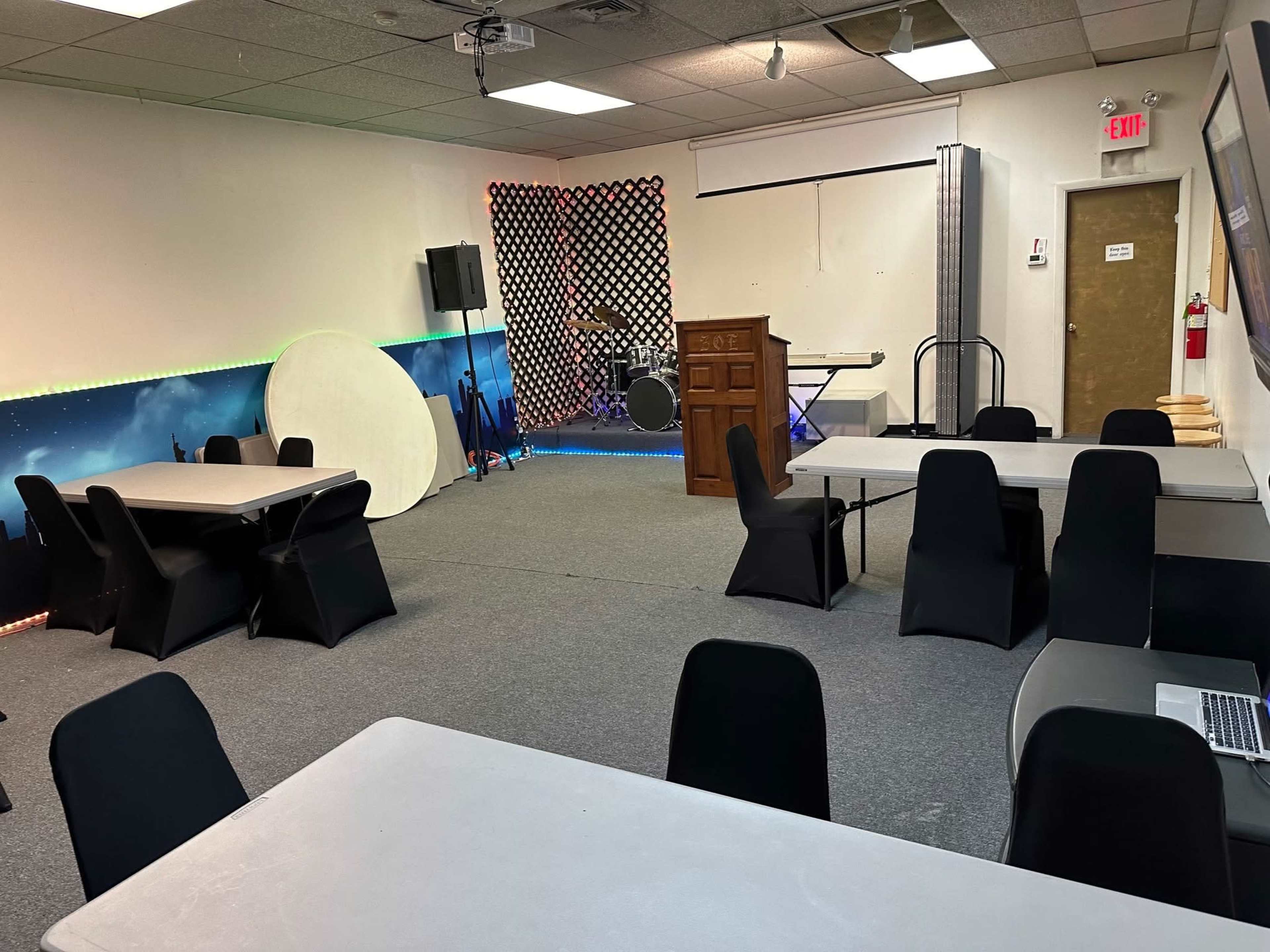 Warrington Event Hall Image in Warrington Township, Warrington, PA