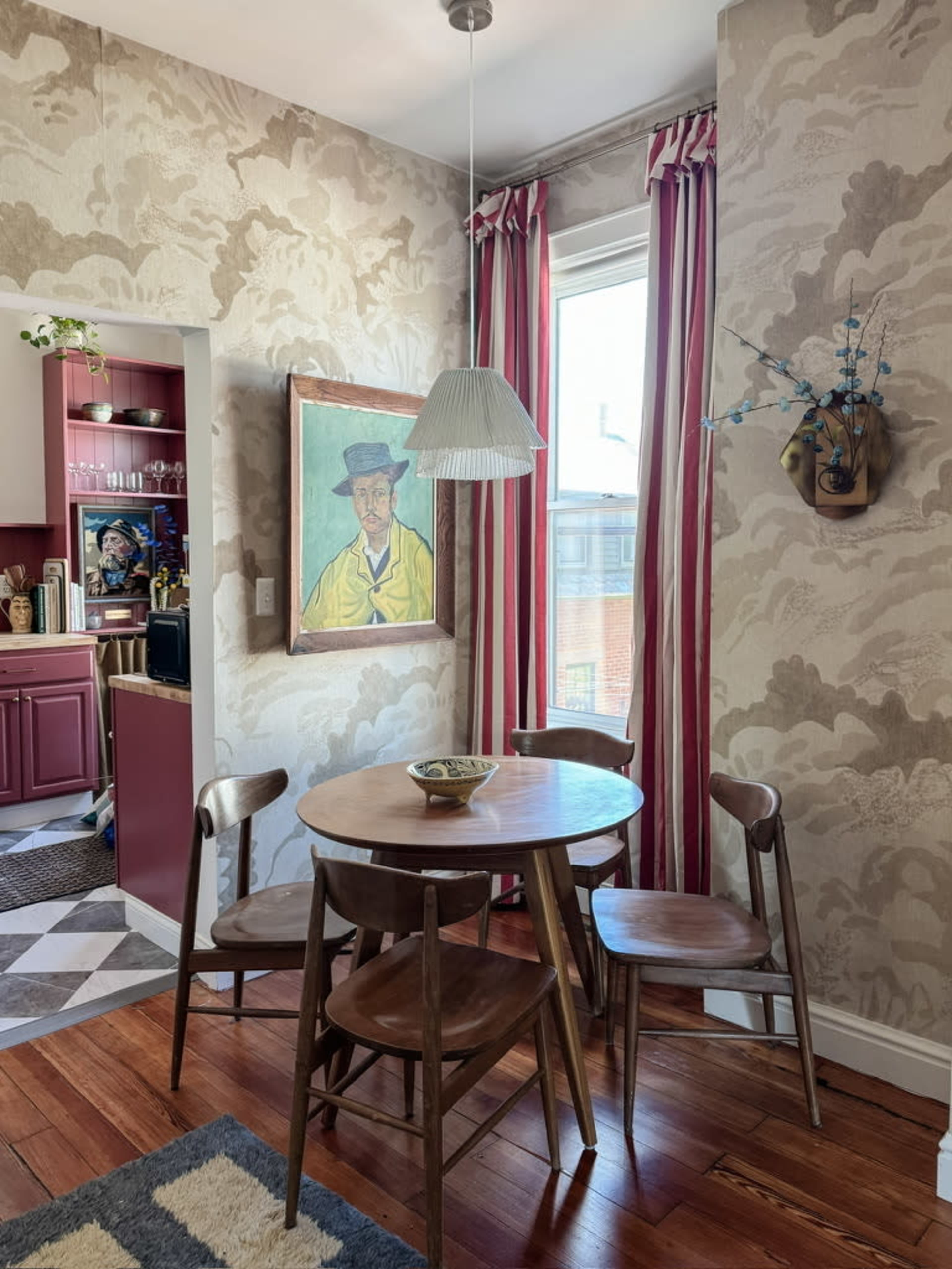 Stylish Urban Apartment for Creatives Image in South Columbus, Columbus, OH