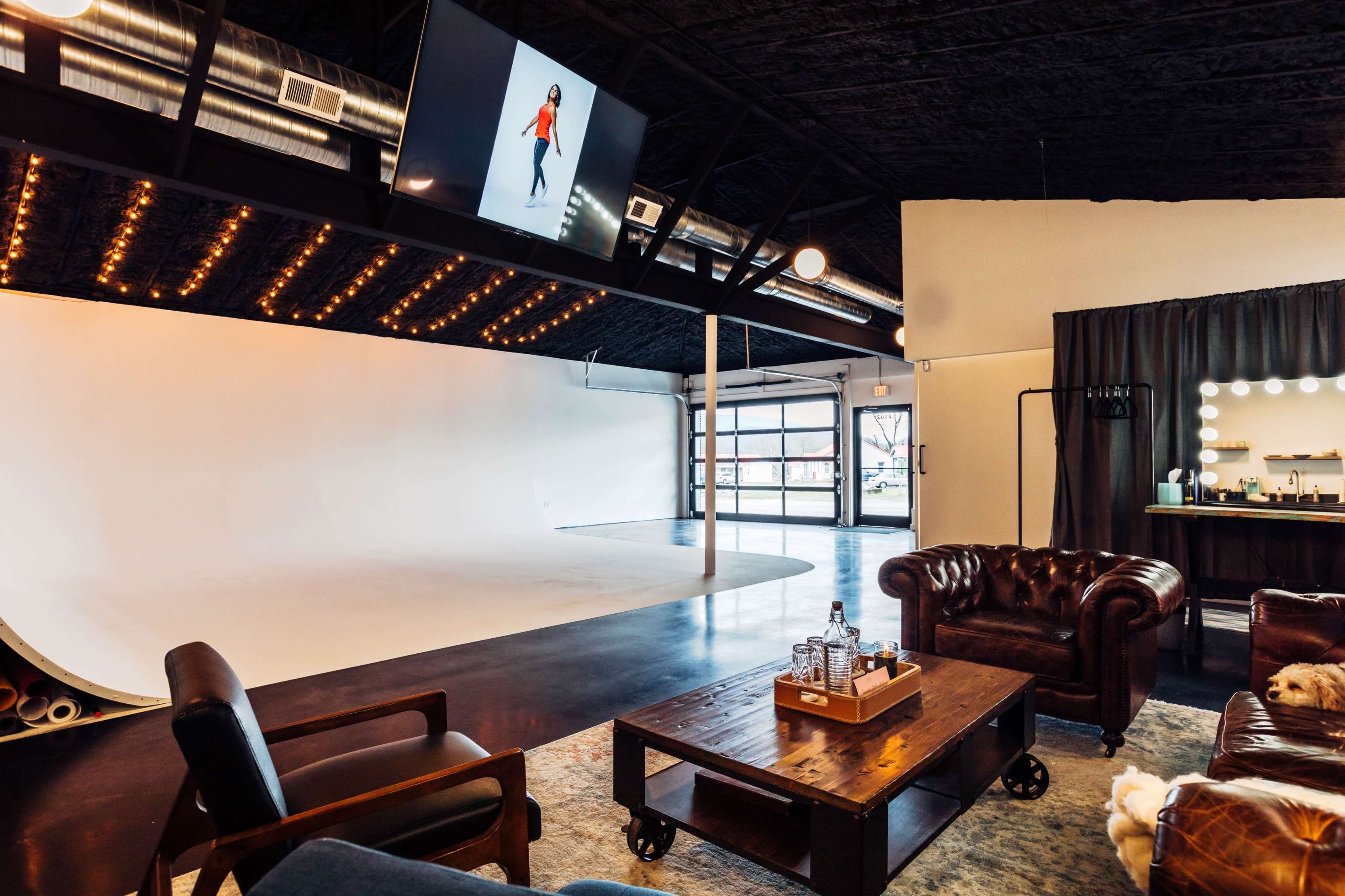 Lanewood Studio - Commercial Photo Studio Image in Lookout Valley, Chattanooga, TN