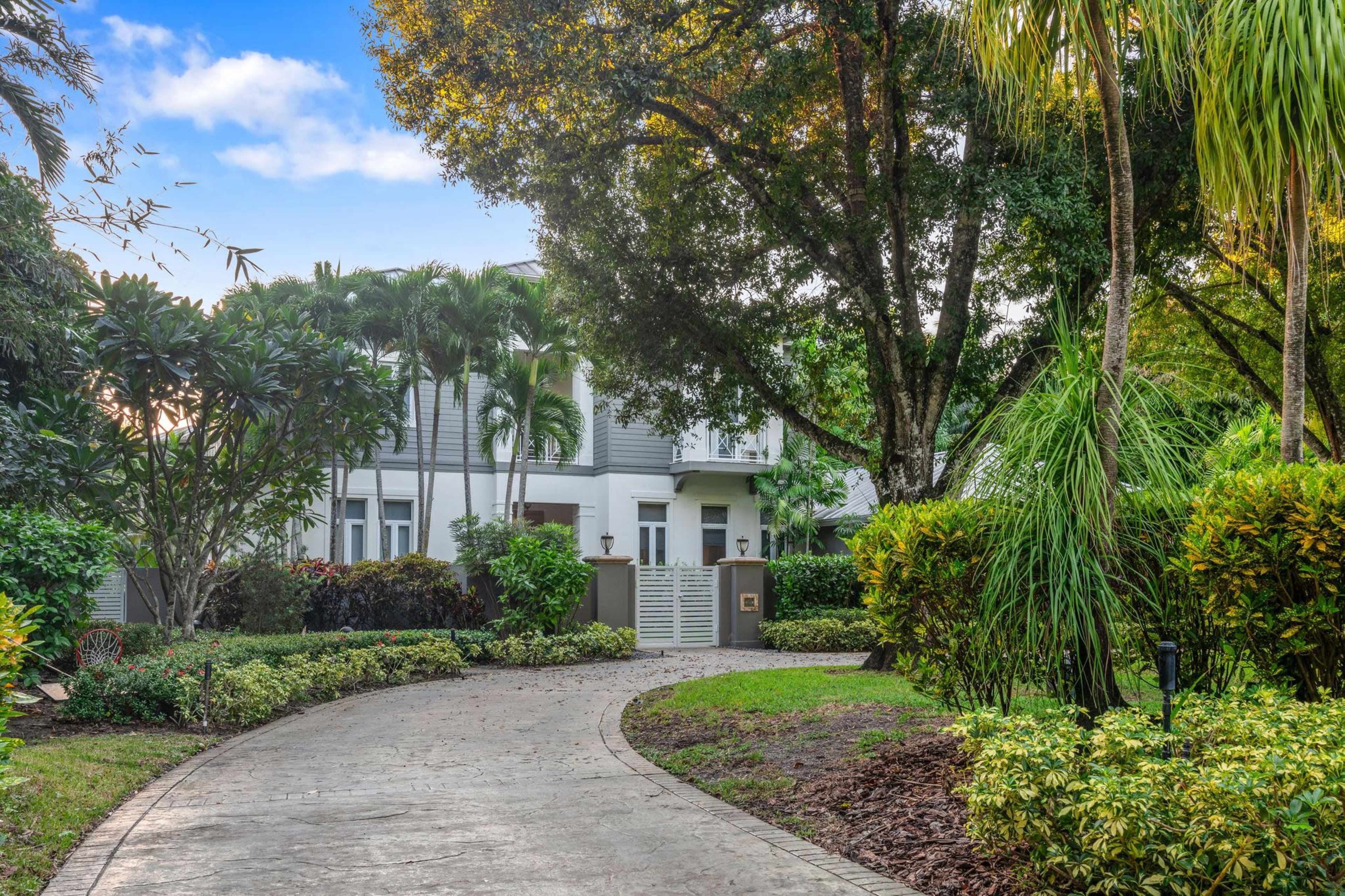 Palmera Estate Image in Plantation, Plantation, FL