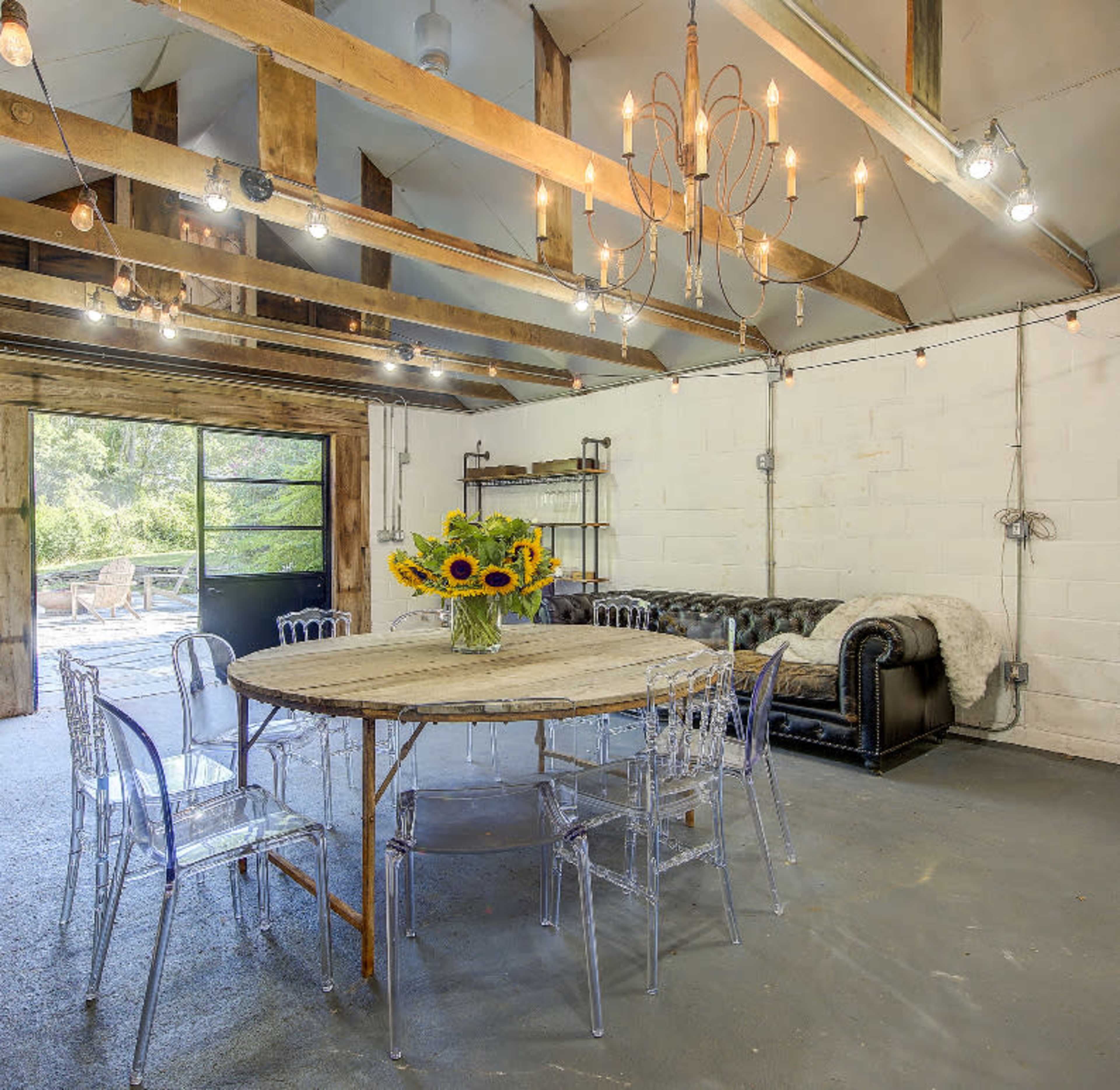 Barn Image in North Fork, Aquebogue, NY