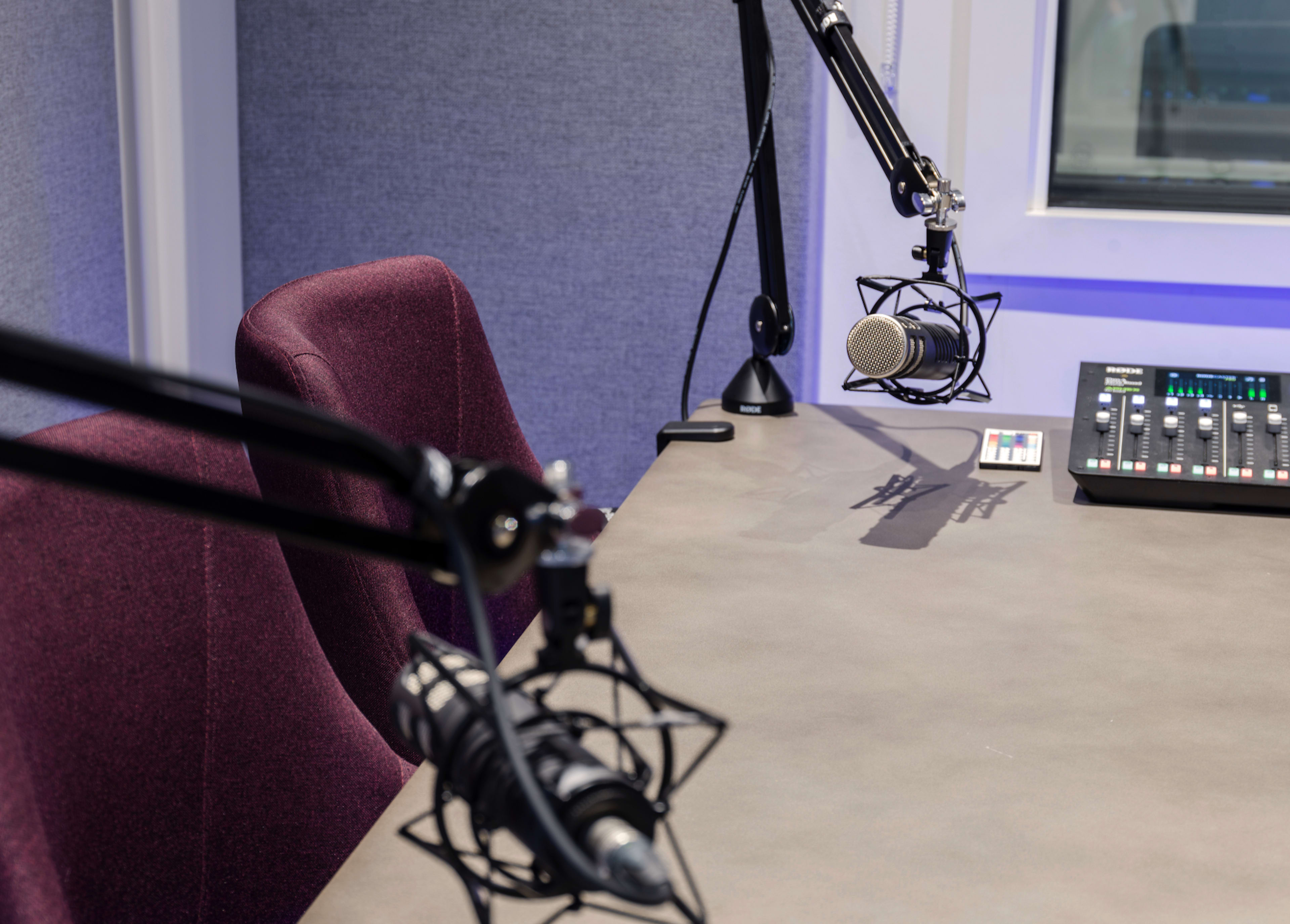 Meeting Style Podcast Studio Image in London, London, ENG