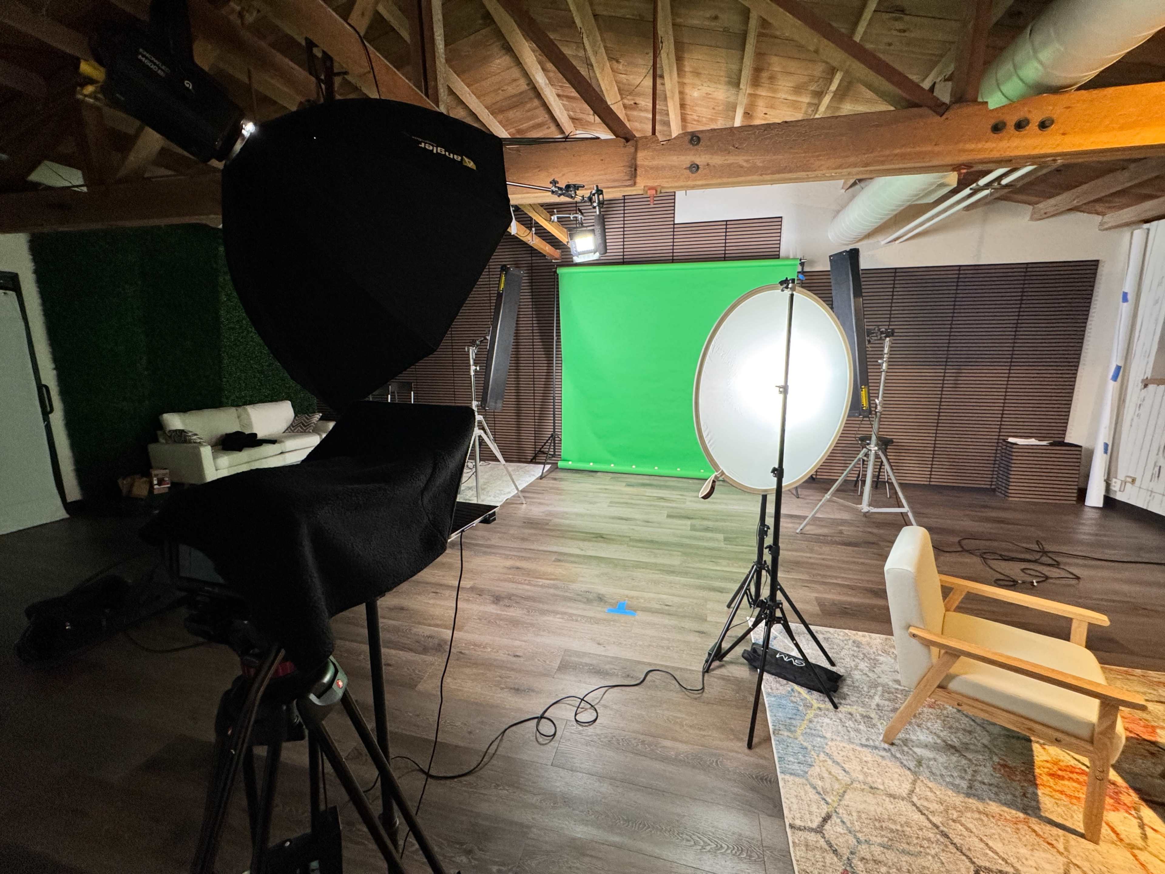 700 sq/ft open space Photo Studio Image in Central San Jose, SAN JOSE, CA