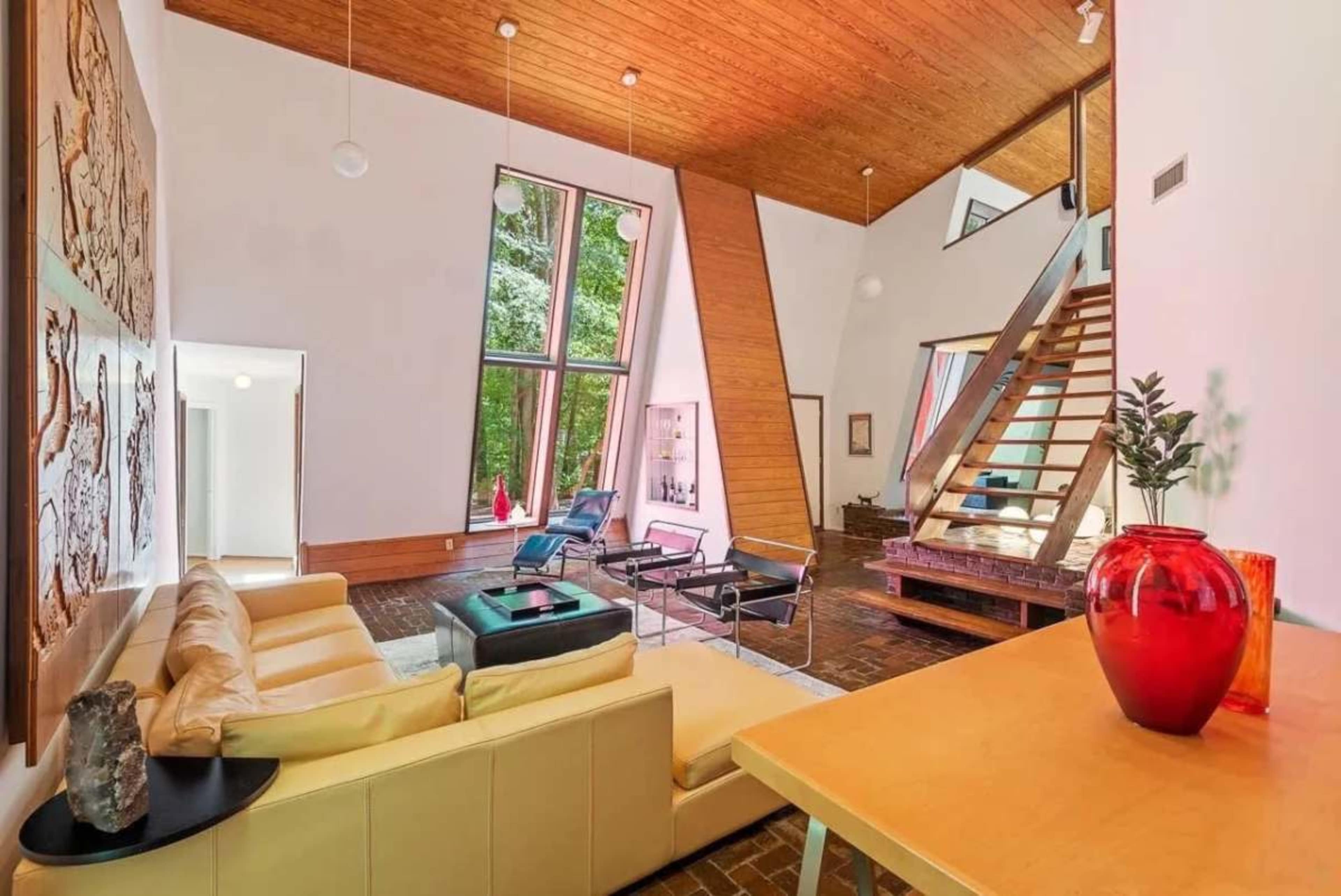 Zen Midcentury Gem with Soaring Ceilings in a Forest Setting Image in Duke Forest, Durham, NC
