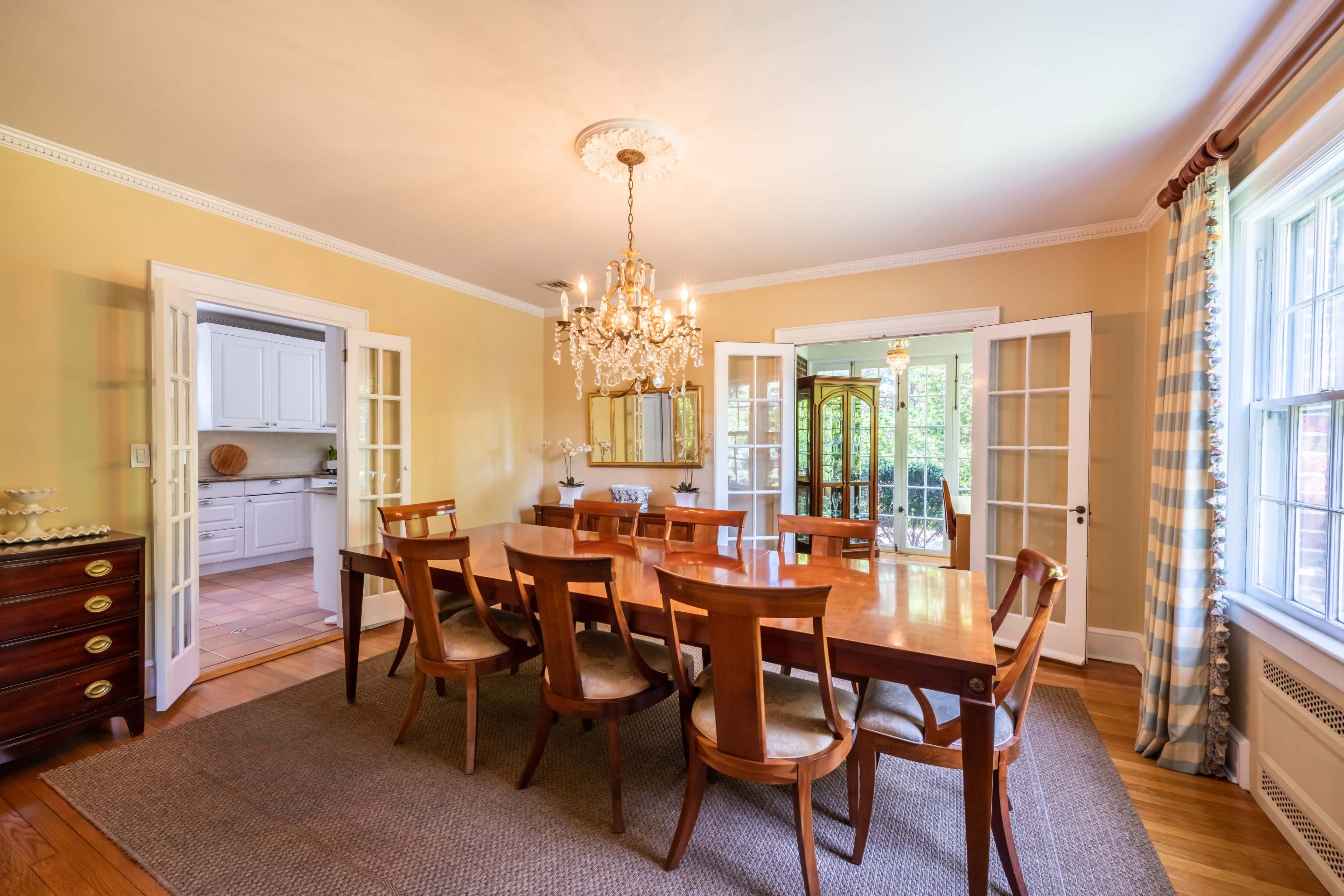 Beautiful home in Manhasset, Plandome NY Long island North shore Image in North Hempstead, Manhasset, NY