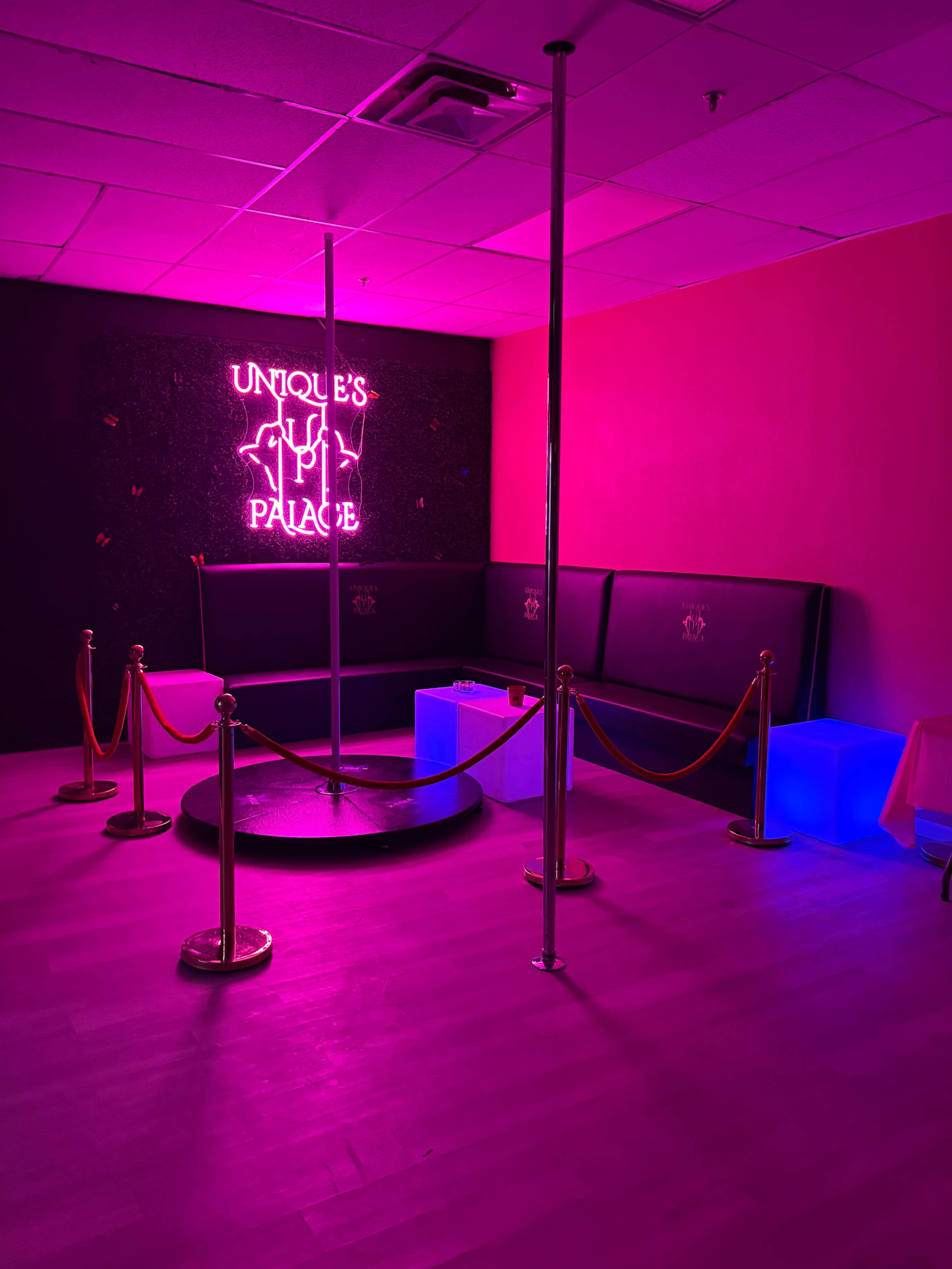 Pole studio open for classes and private events Image in Charleston, Las Vegas, NV