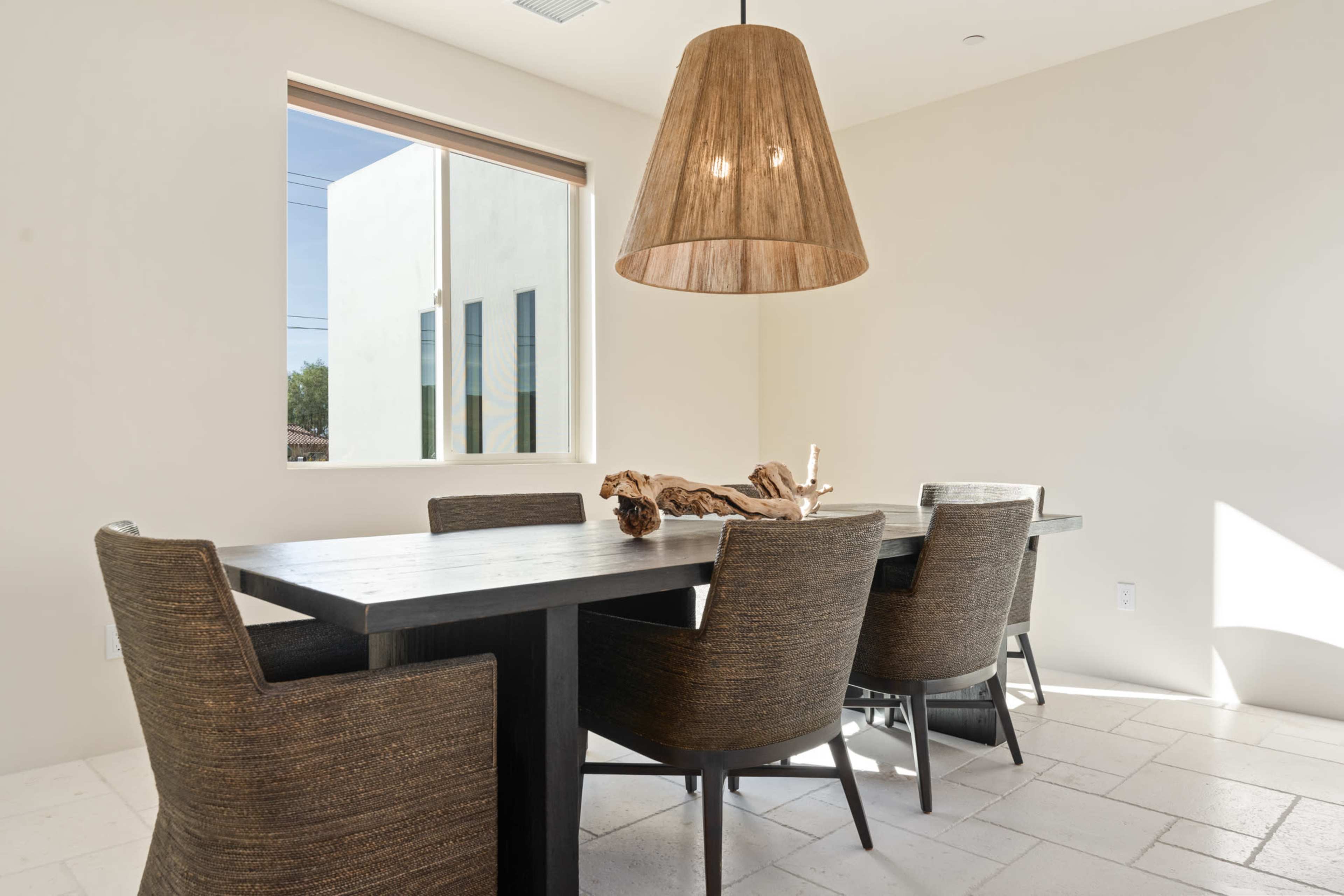 Stardust Luxe – A stylish luxury retreat in Yucca Valley with breathtaking views. Image in Yucca Valley, Yucca Valley, CA