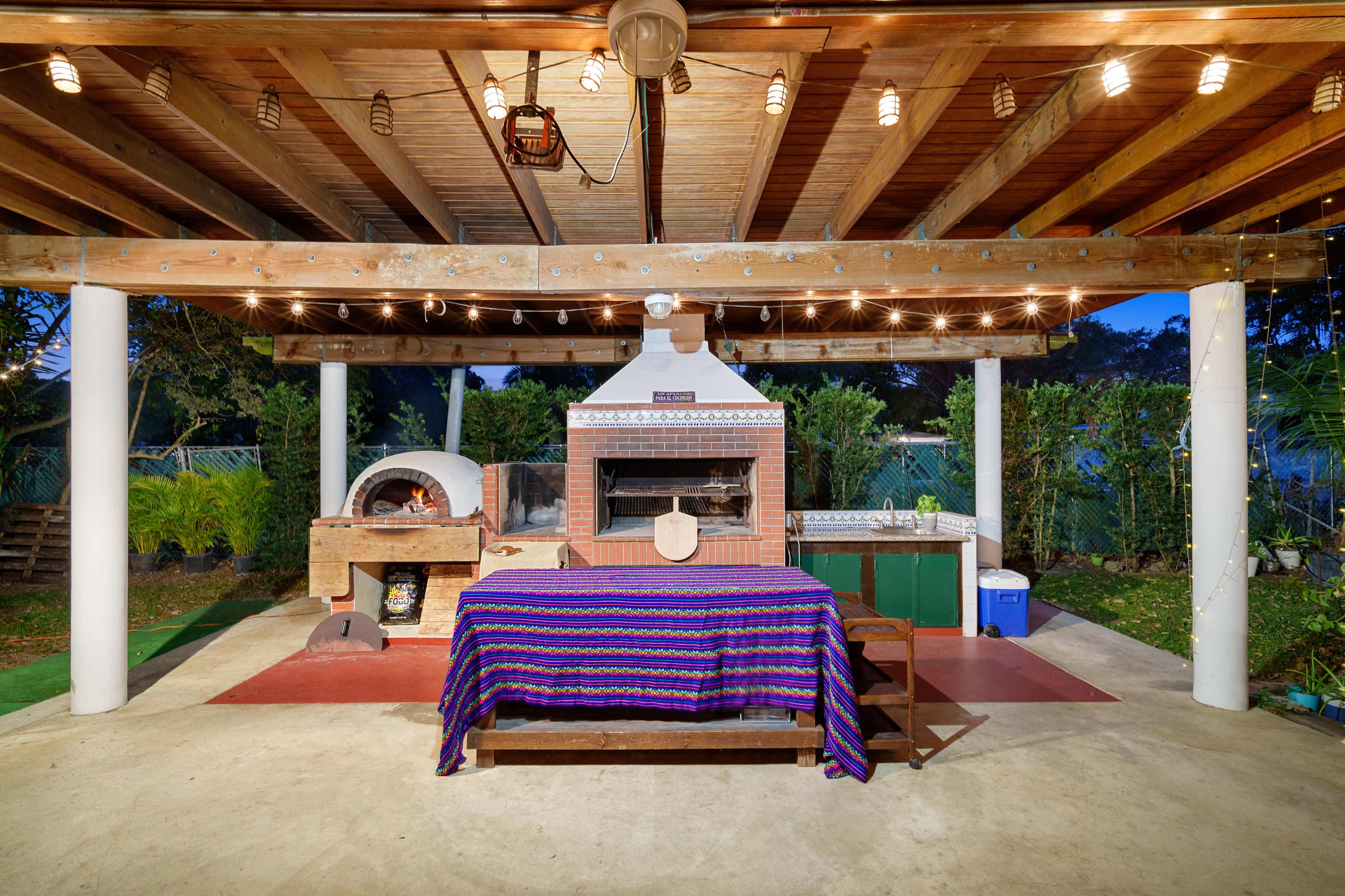 One acre Tropical House Centrally  Located Image in Glenvar Heights, Miami, FL