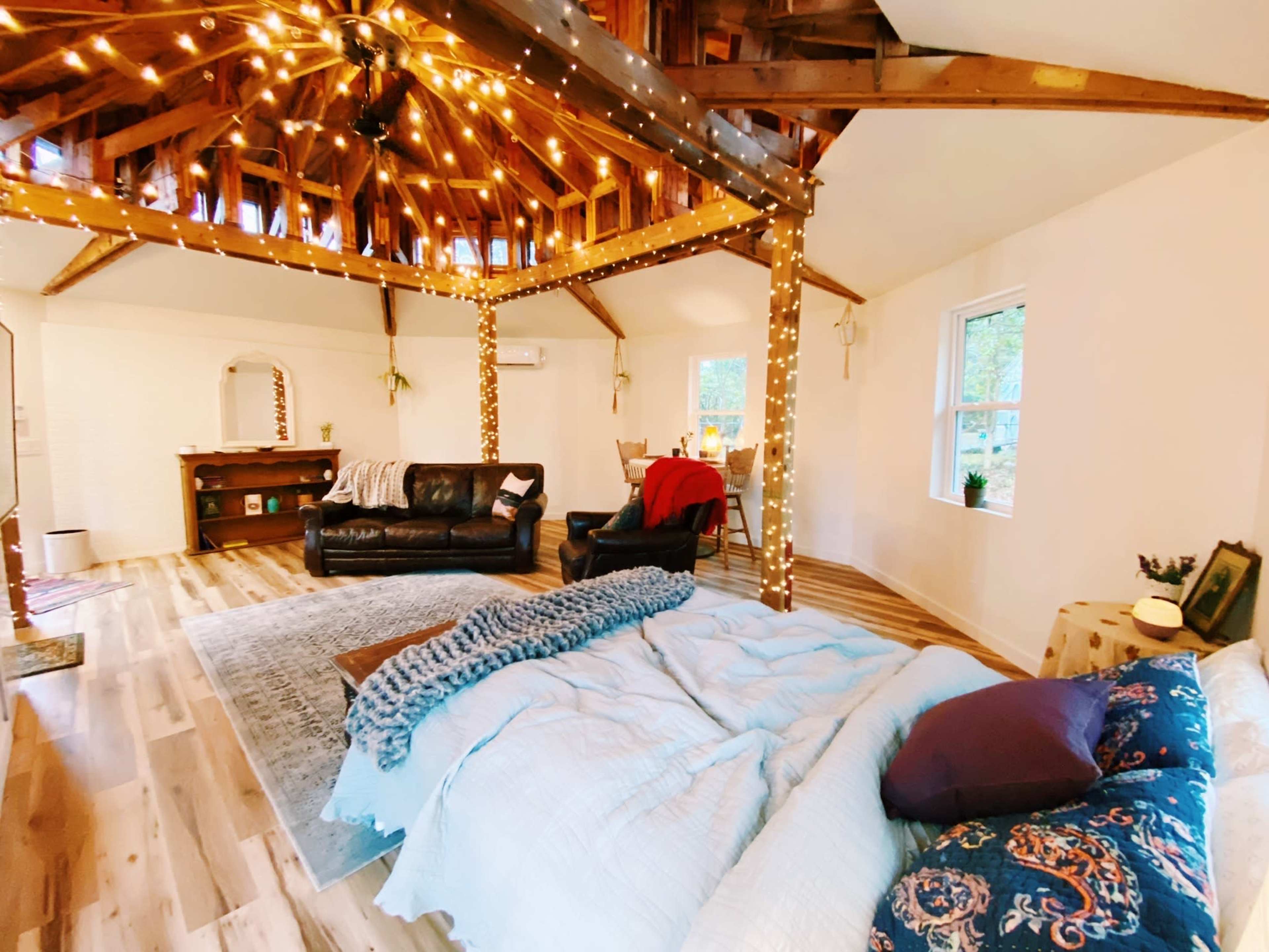 Grandview Dome Studio: Natural Light + Scenic Views Image in Travelers Rest, Travelers Rest, SC