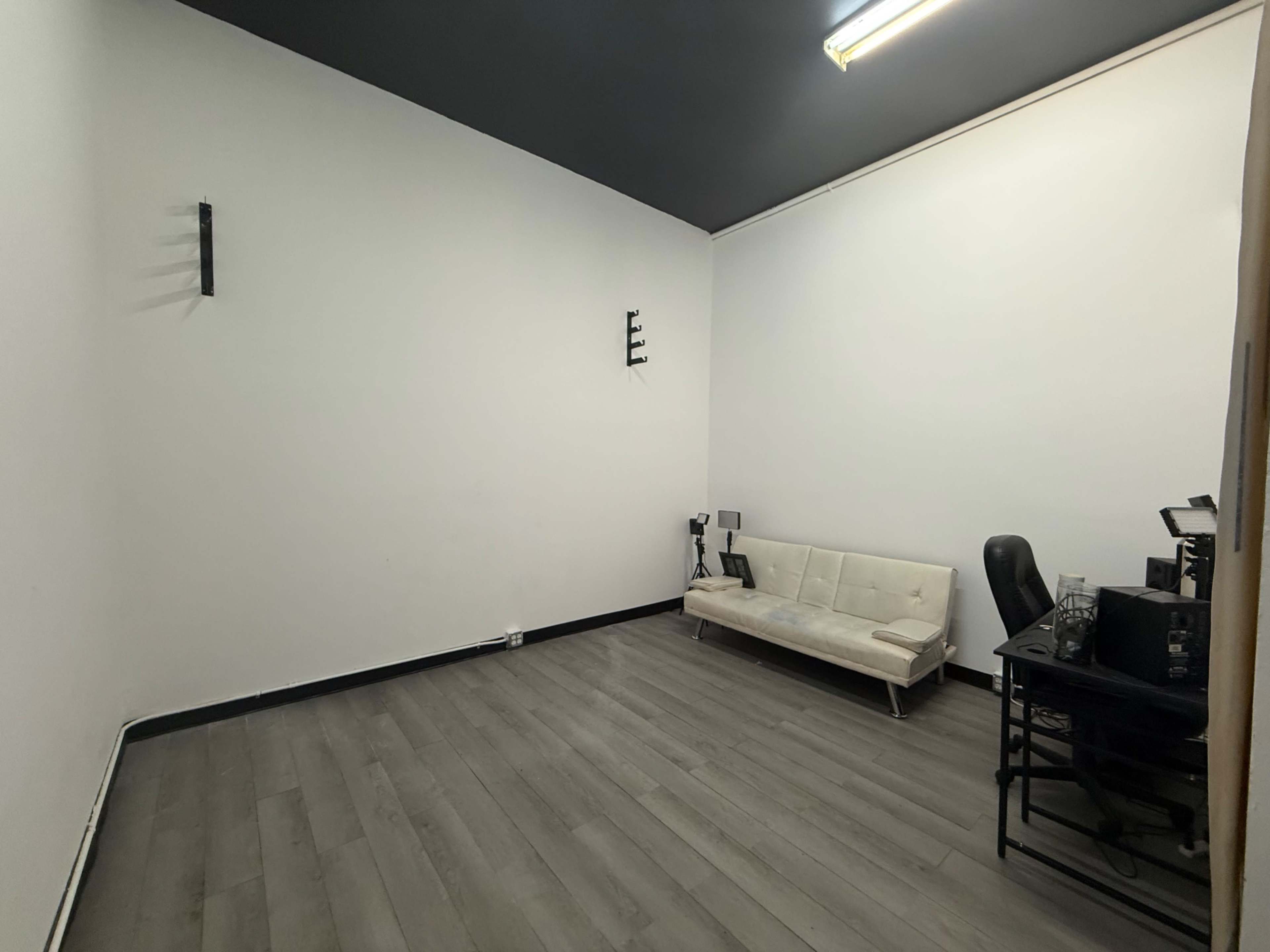 Southwest Photography Studio Image in Mid West, Houston, TX