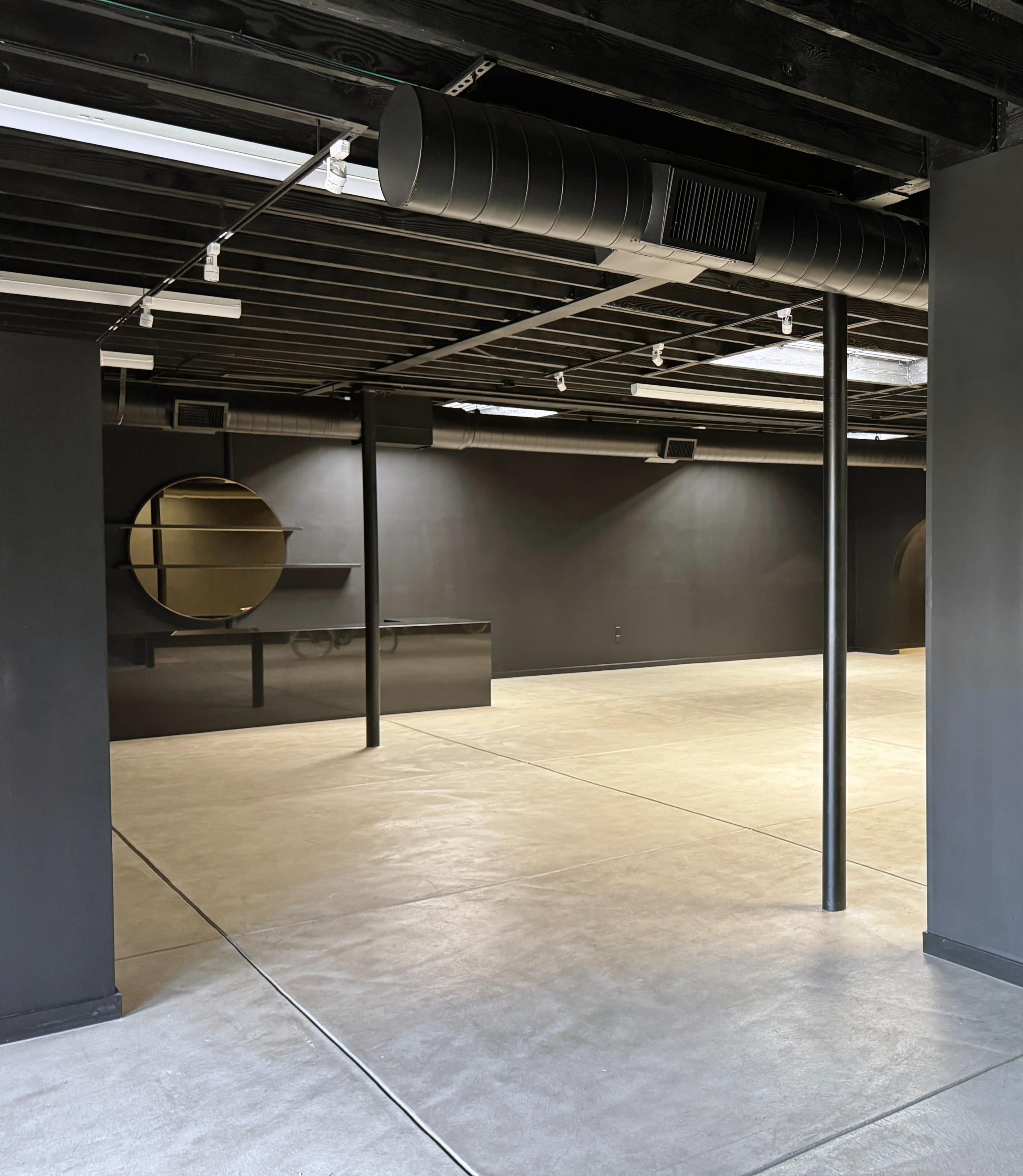 West Adams Industrial Gallery with Outdoor Zen Garden Image in Crenshaw, Los Angeles, CA