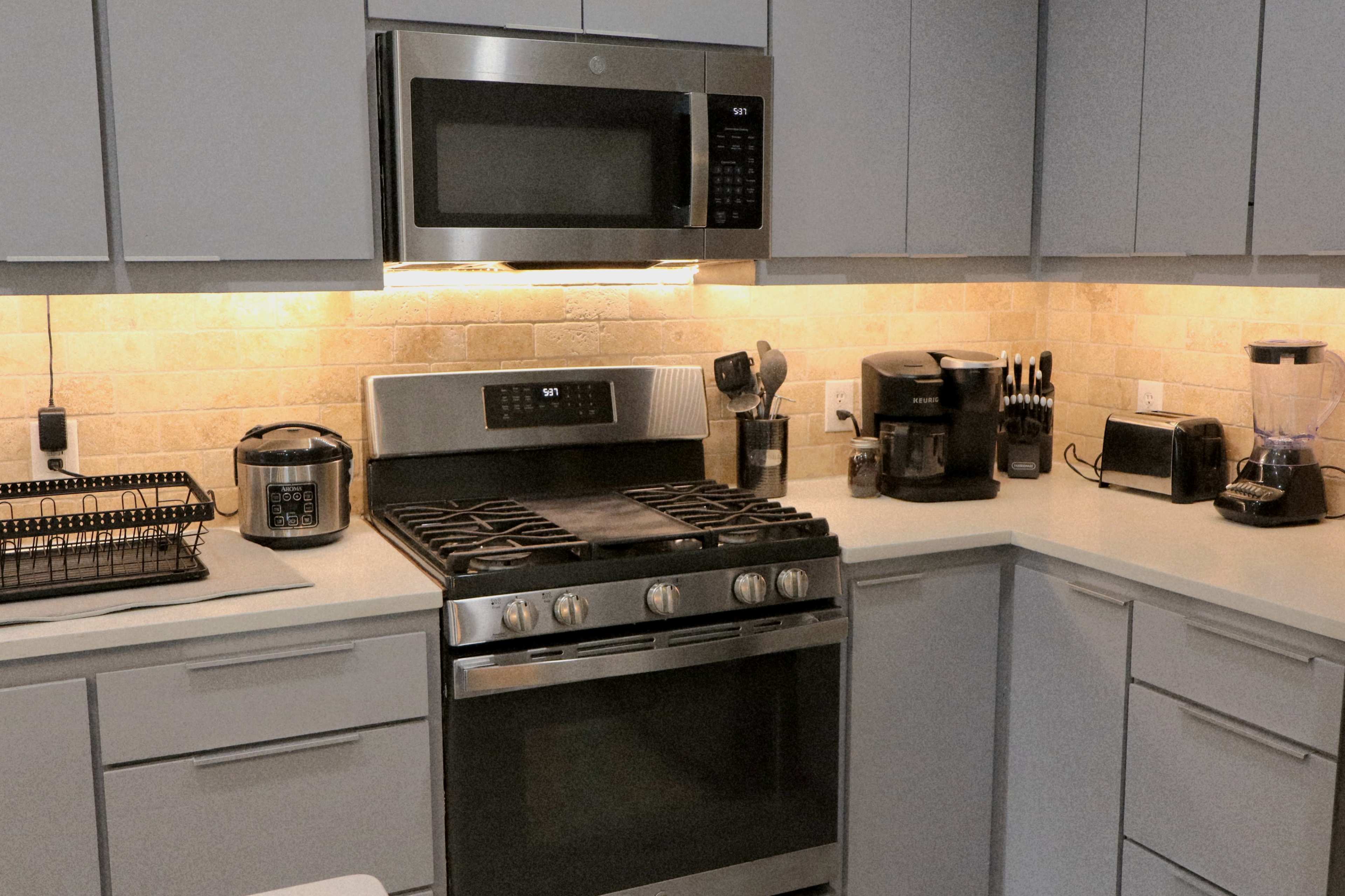 Modern Home - Near NRG, Med Center, Gallaria and Downtown Image in Willow Meadows/ Willowbend Area, HOUSTON, TX